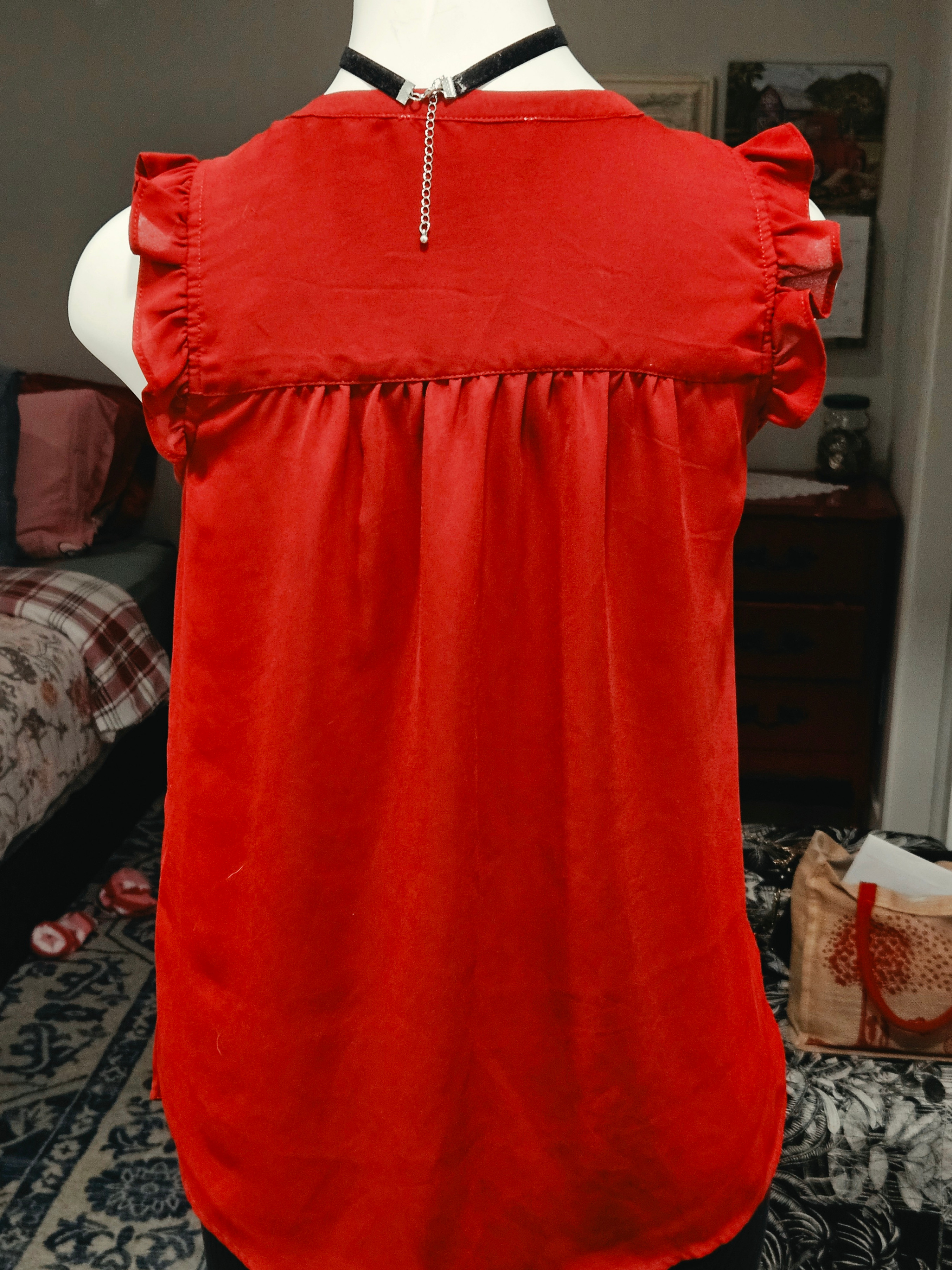 red ruffled blouse - photo 4