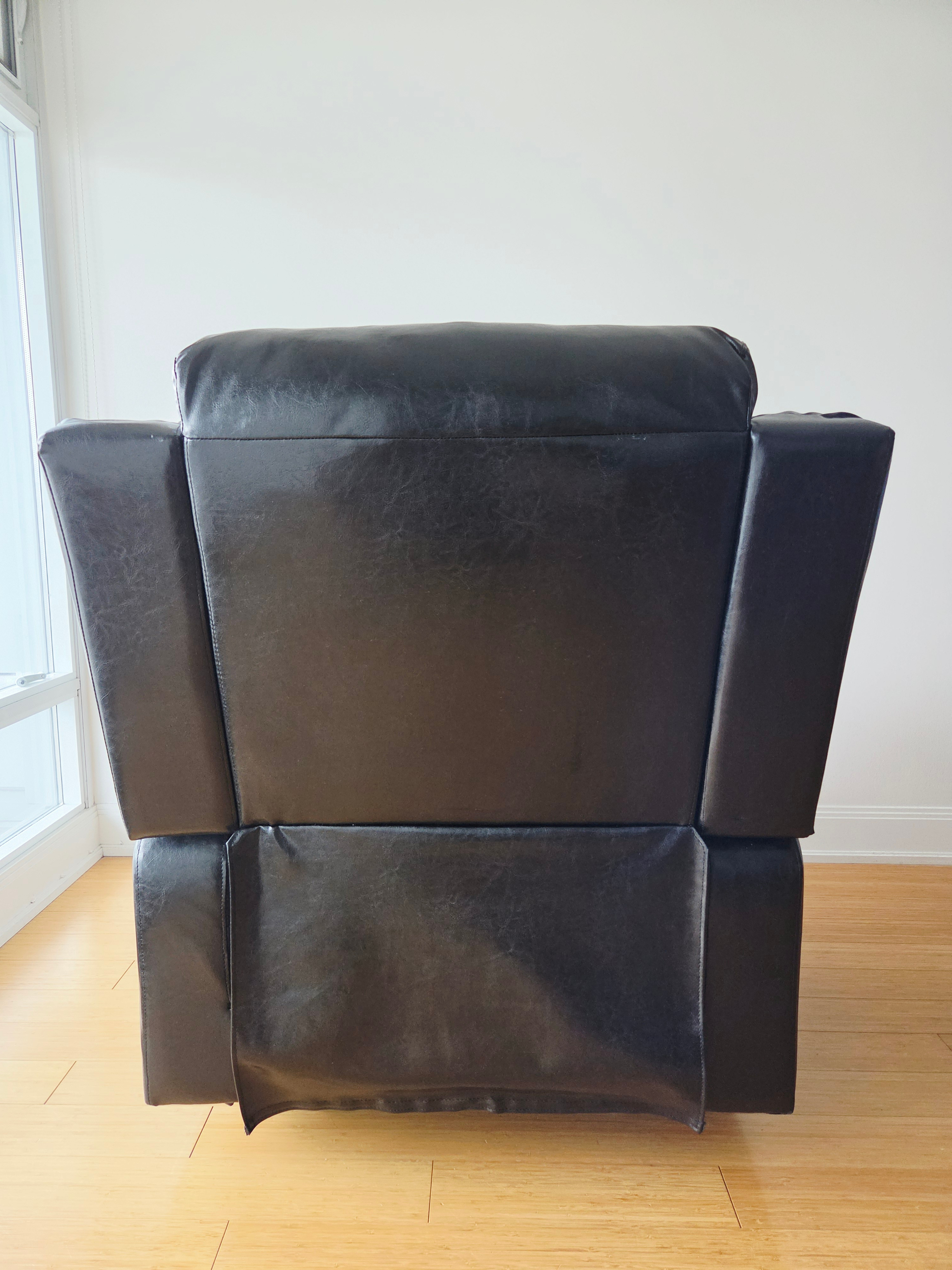 Leon's Black Power Recliner - photo 3