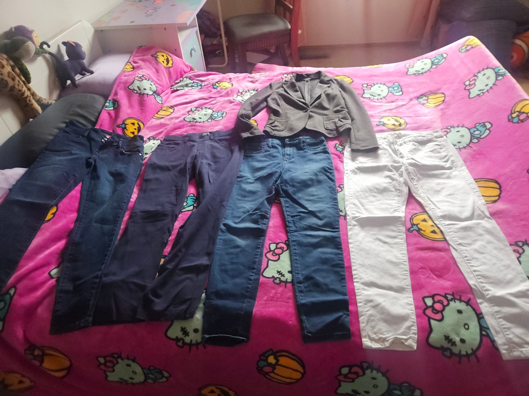 Branded Jeans Bundle XS (00-2) + RW&CO Blazer - Guess, Parasuco