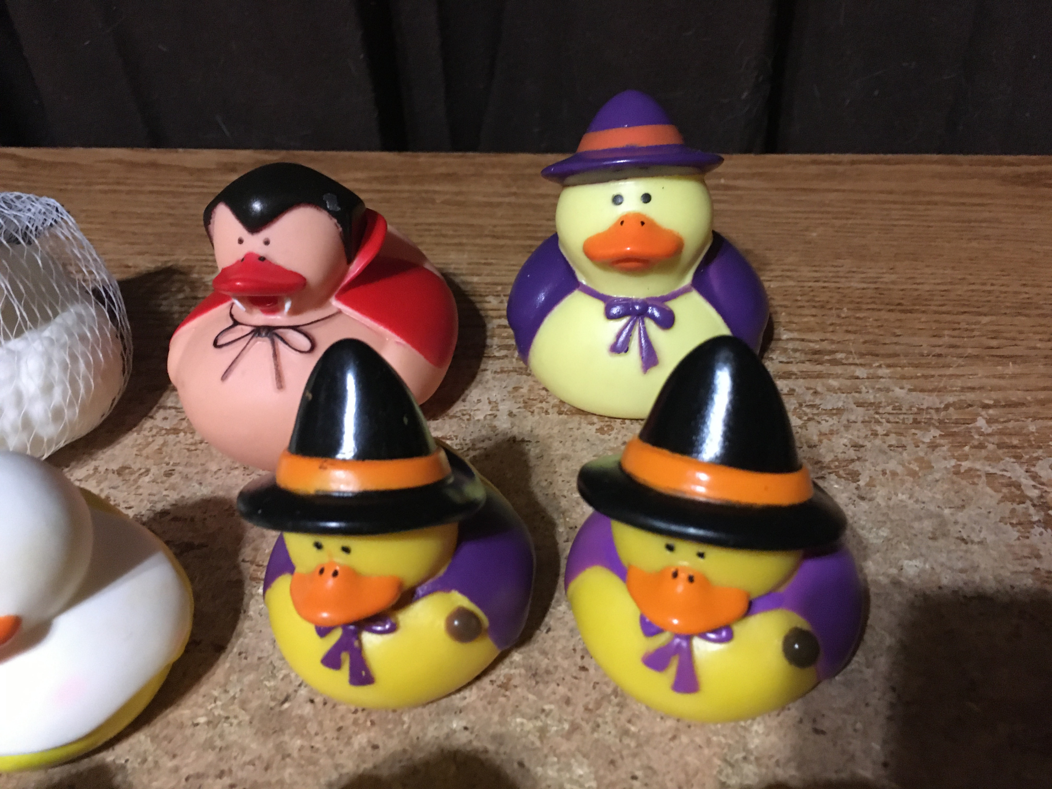 LOT OF 15 RUBBER DUCKS HALLOWEEN DRACULA VAMPIRE GHOST MUMMY - photo 4