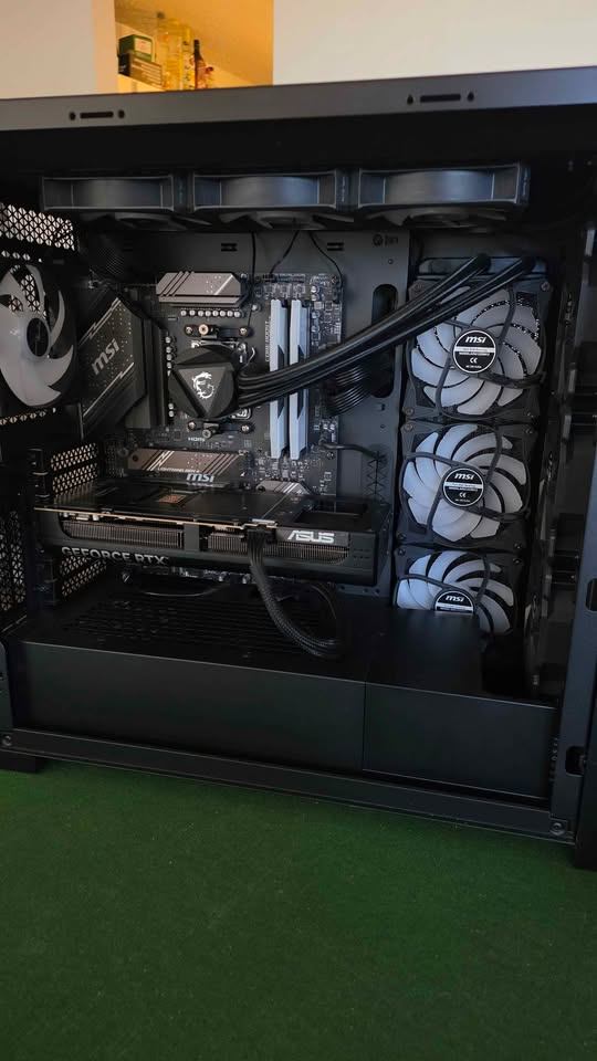 Gaming PC – Ryzen 7 9800X3D + RTX 4070 Ti | 32GB DDR5 | 1TB NVMe