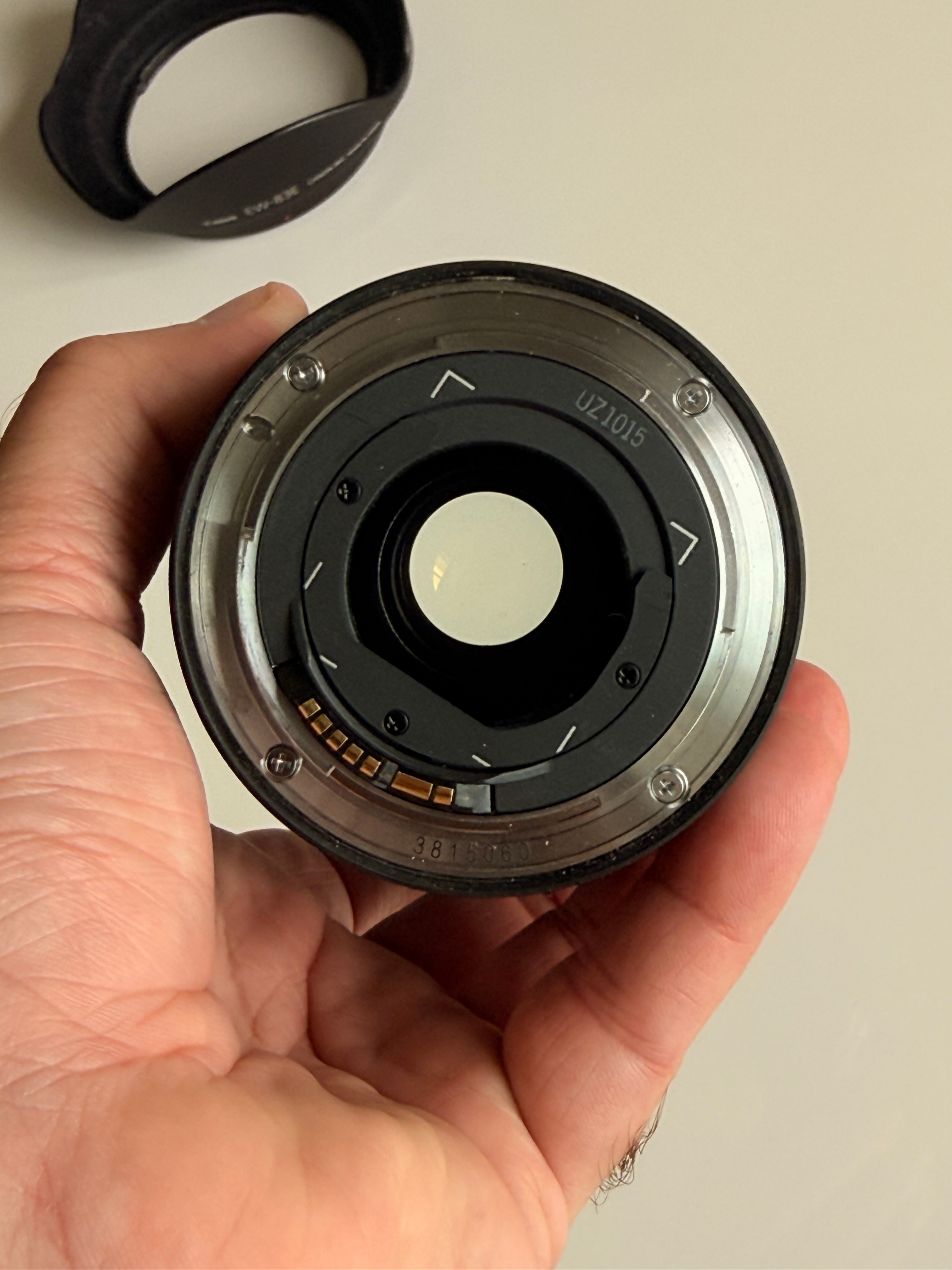 Canon EF 17-40mm f/4L USM pro ultra-wide-angle zoom lens - photo 3