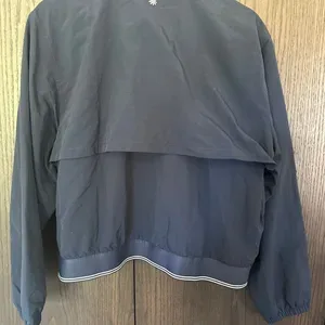Athleta Crosscourt Bomber Jacket - XL🇨🇦 - photo 4