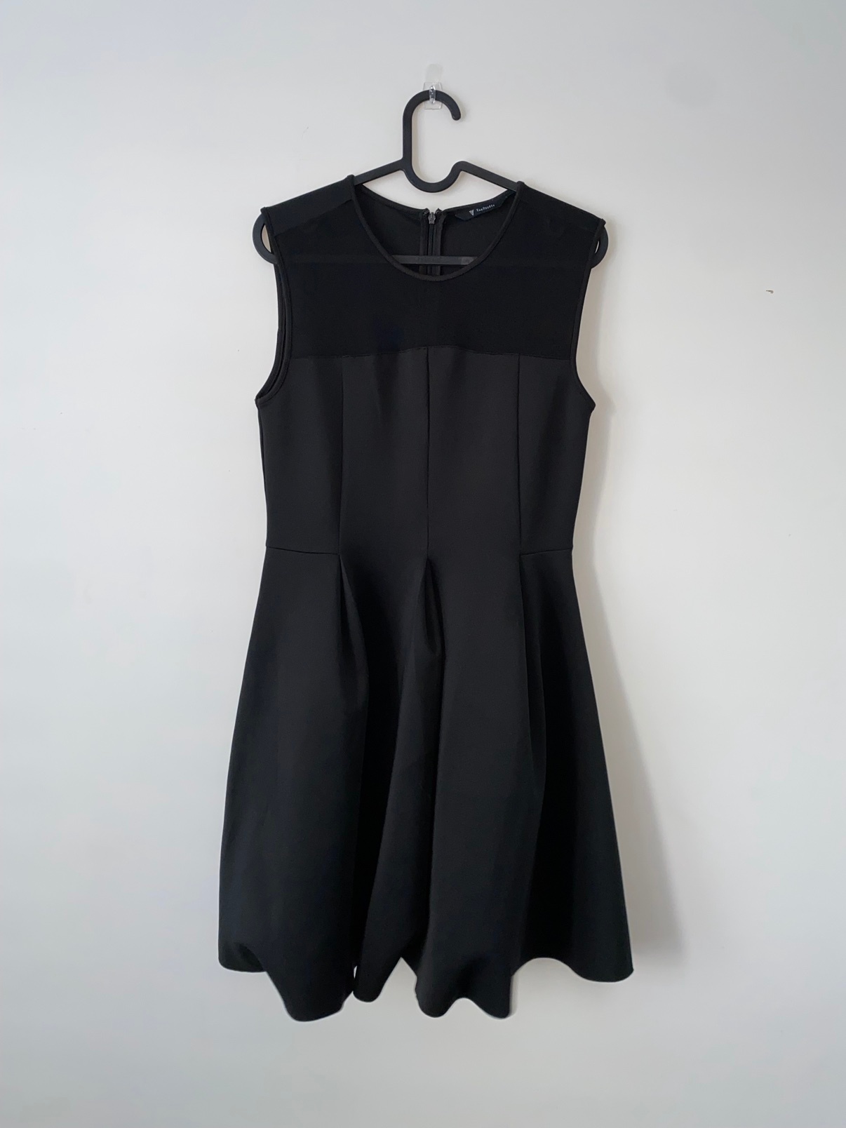 Tashpolle Black Fit-and-Flare Sleeveless Dress, Size M - photo 2