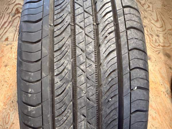 1 X single 225/65/17 M+S Continental Pro contact TX w 85% tread - photo 2