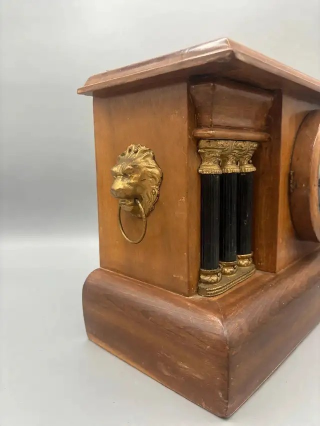 Vintage Wm L Gilbert Mantel Clock Lion Head Handles Key - photo 2