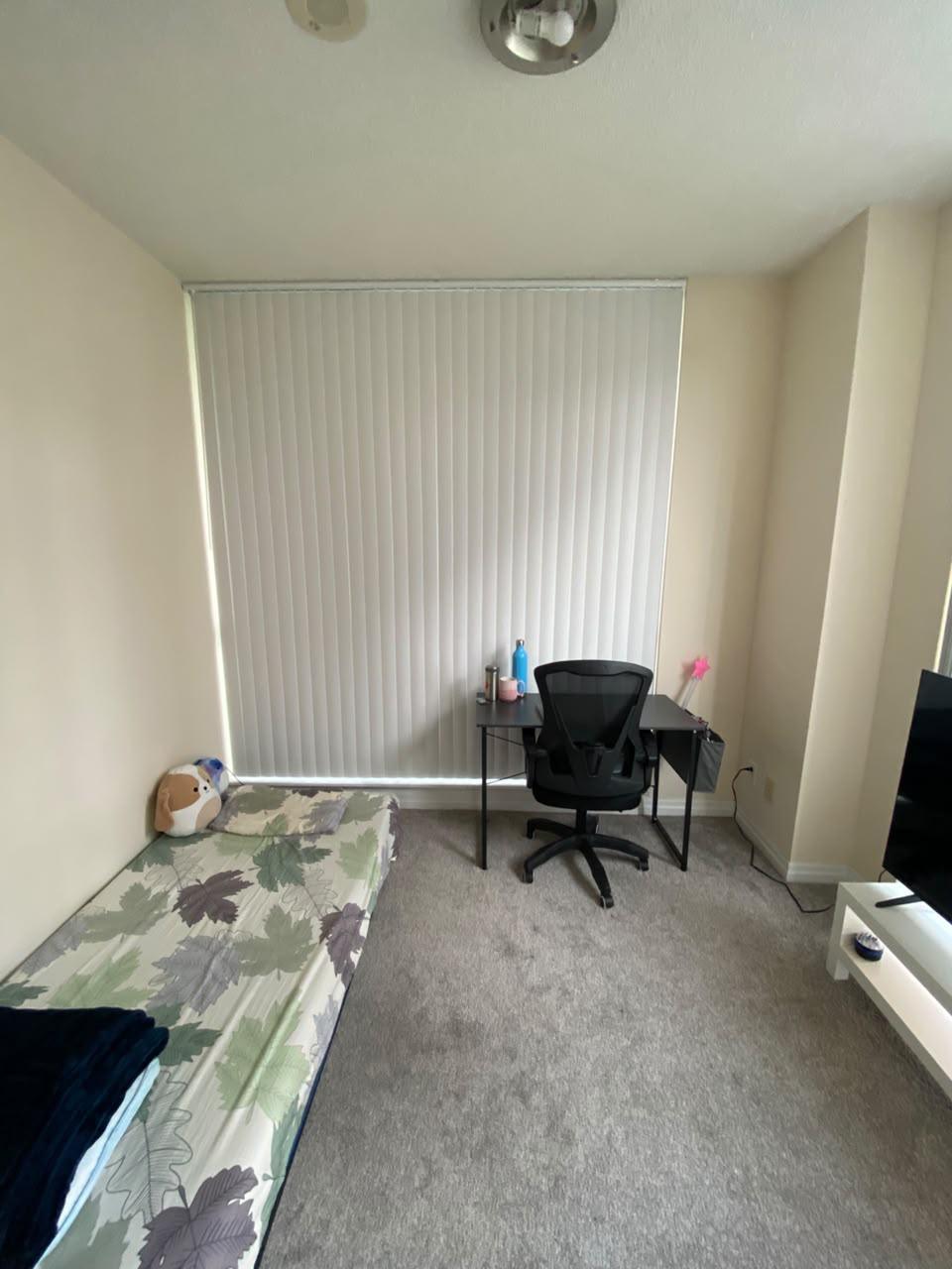 Private Room for Rent – Immediately | Near Square One