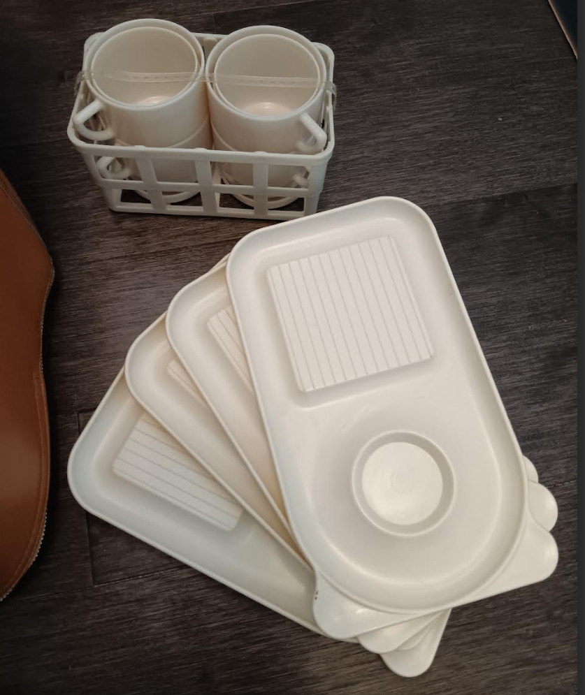 Vintage 1960s Bexton England Picnic Hamper Set - service for 4 - photo 3