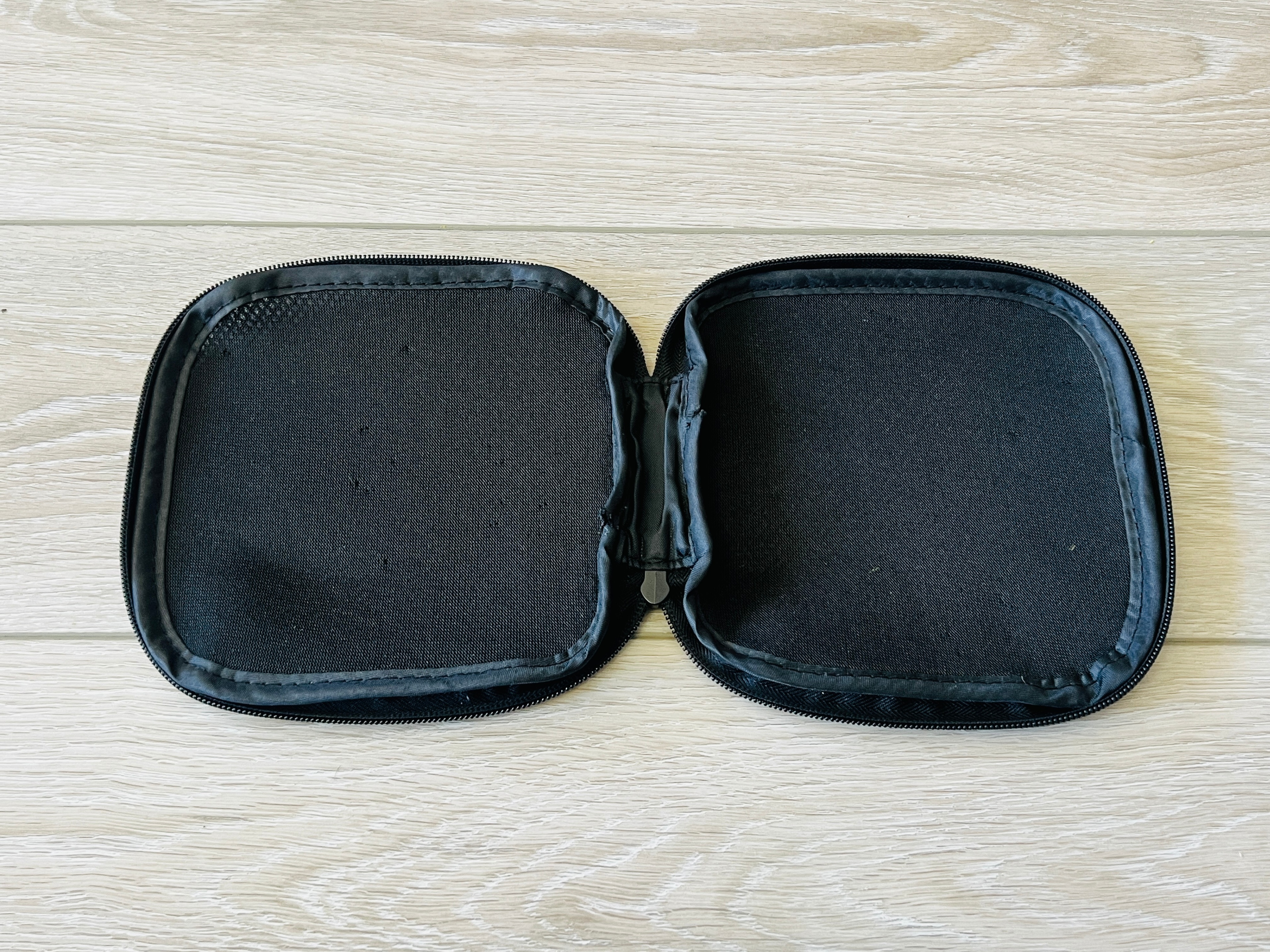 Soft mesh carrying case - photo 4