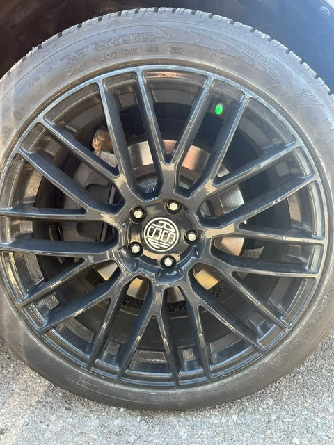 Set of 4 Goodyear winter tires 245/45R20 on Alloy Rims. - photo 2