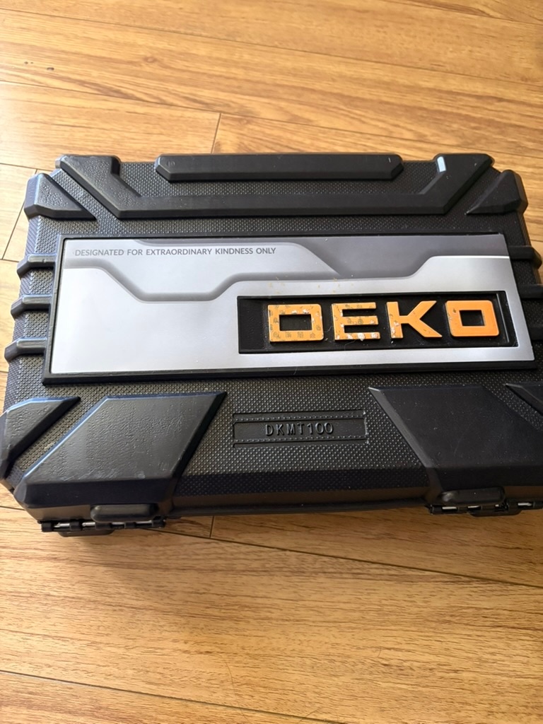 DEKOPRO 100 Pieces Home Repair Tool Set - photo 2