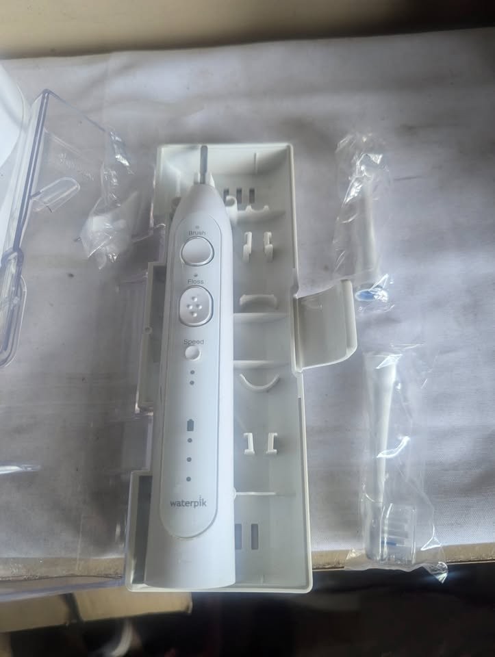 Waterpik Waterflosser Toothbrush, Sonic-Fusion 2.0, new heads - photo 3