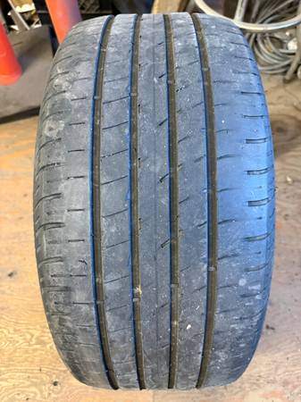 1 X single 255/40/20 M+S Goodyear eagle F1 TO with 55% tread