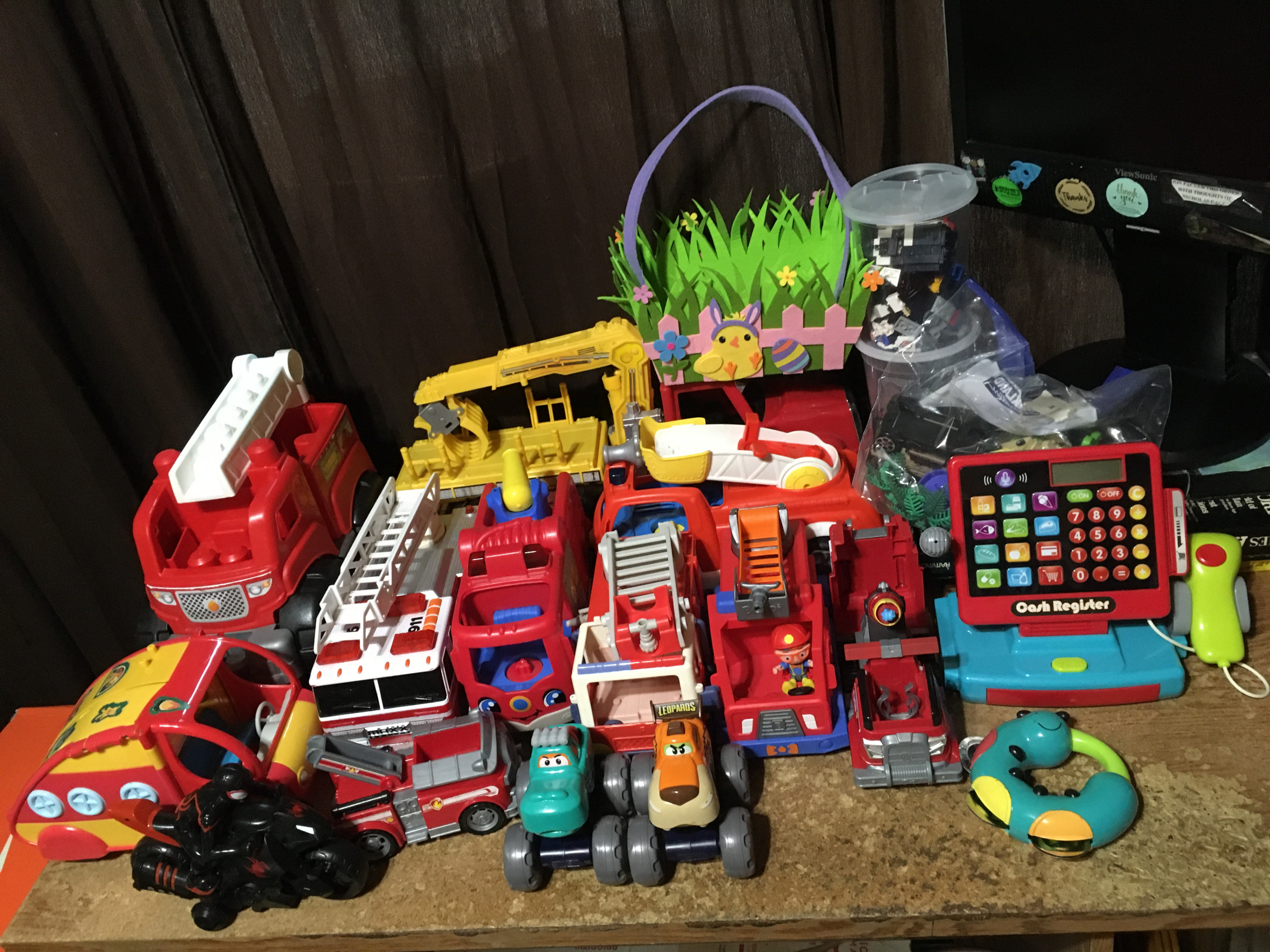 LOT OF KIDS TOYS FIRE TRUCKS CAMPER SPIDERMAN MOTORCYCLE BLUEY