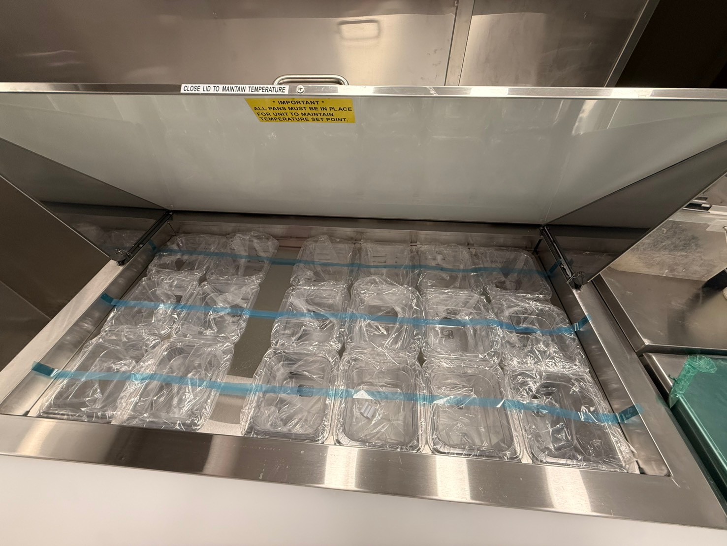 Coldline SMP48 – 48" Mega Top Refrigerated Sandwich Prep Table - photo 2