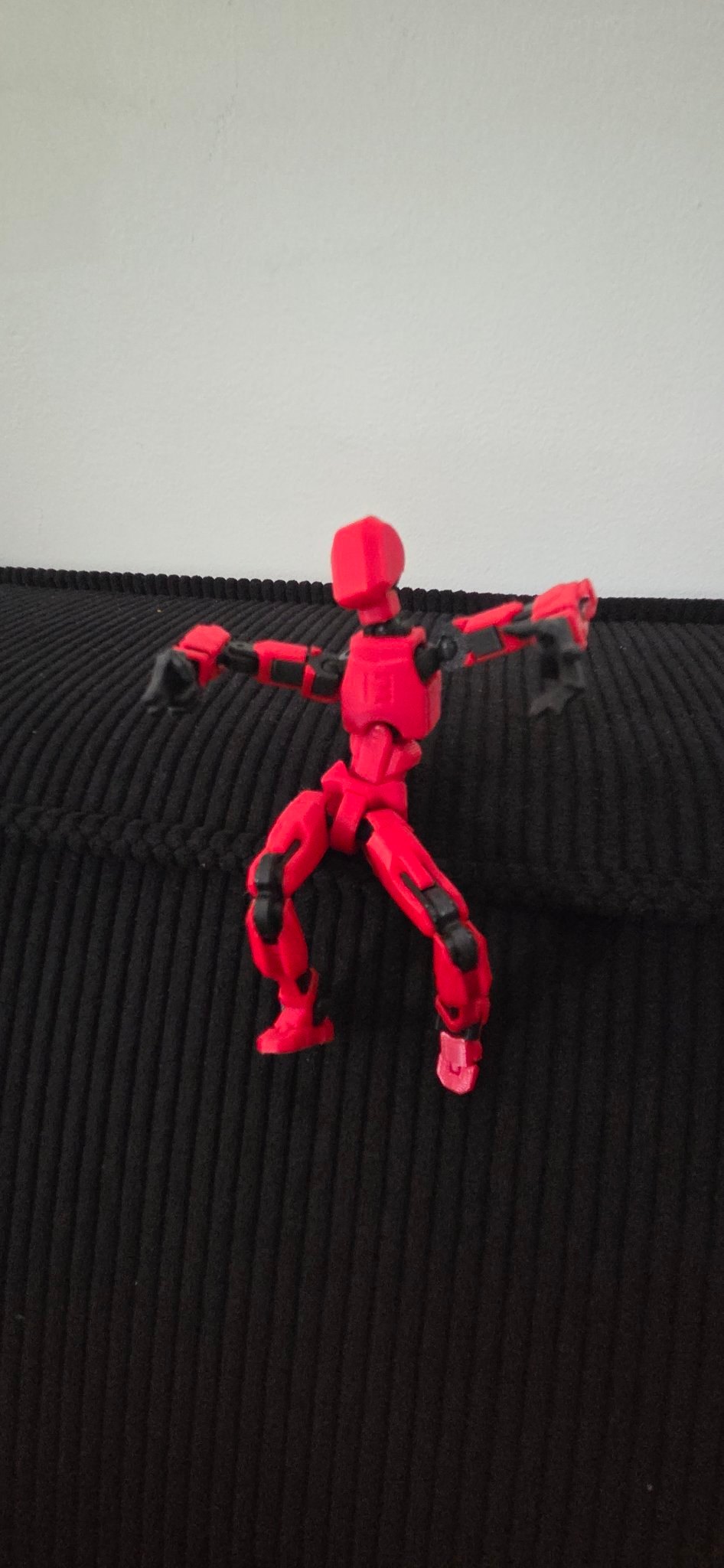 Dummy 13 Articulated Action Figure - 3D Printed (Red & Black)