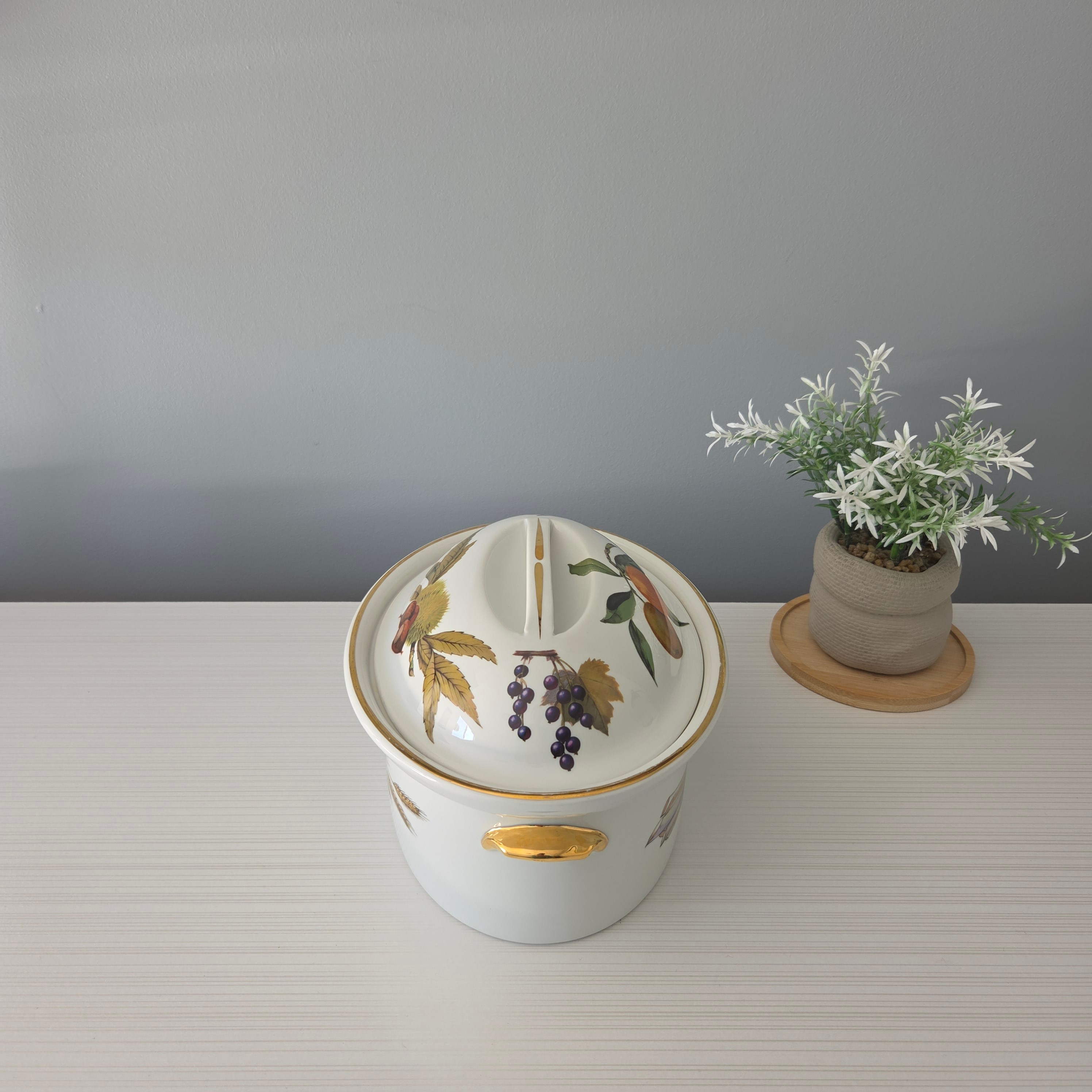 Royal Worcester Evesham Gold Oval Casserole - Pre-Loved! ✨ - photo 4