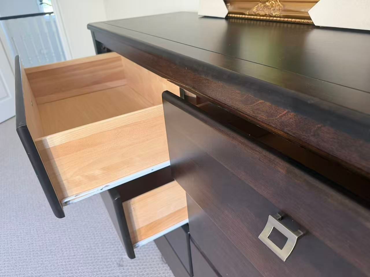 Solid Wood 8-Drawer Dresser - photo 2