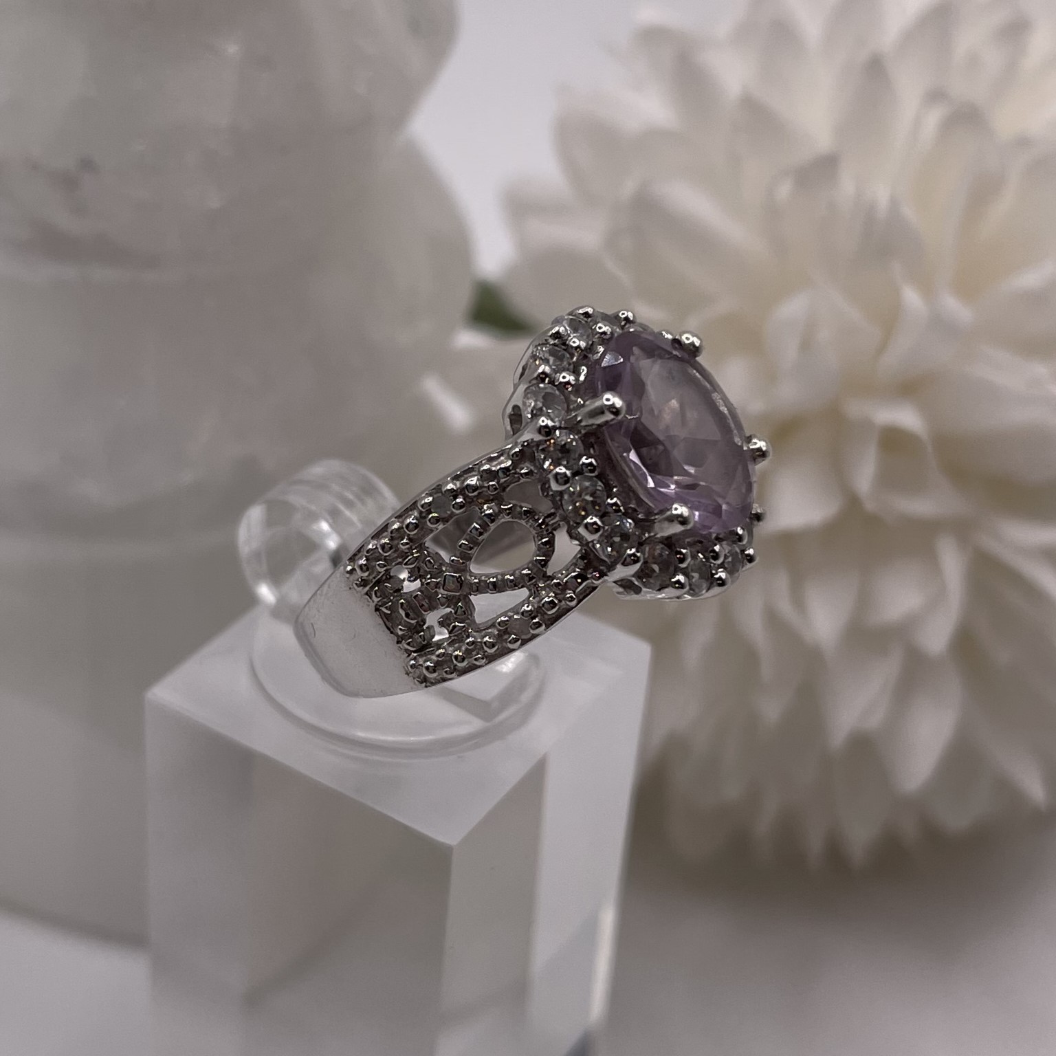 Amethyst & Cubic Zirconia Sterling Silver Ring (Size 7) - photo 2