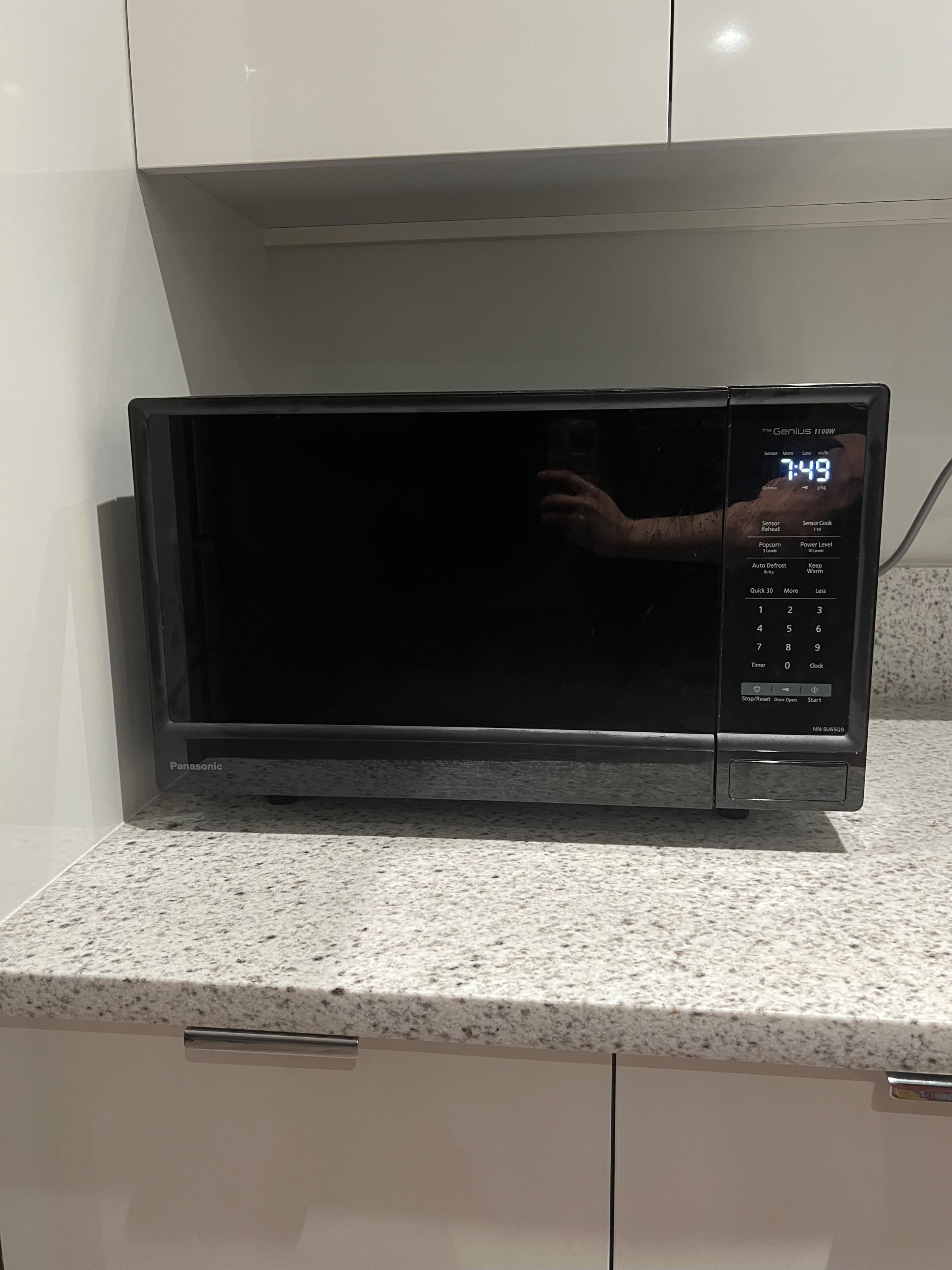 Panasonic NN-SU65QB 1100W Microwave