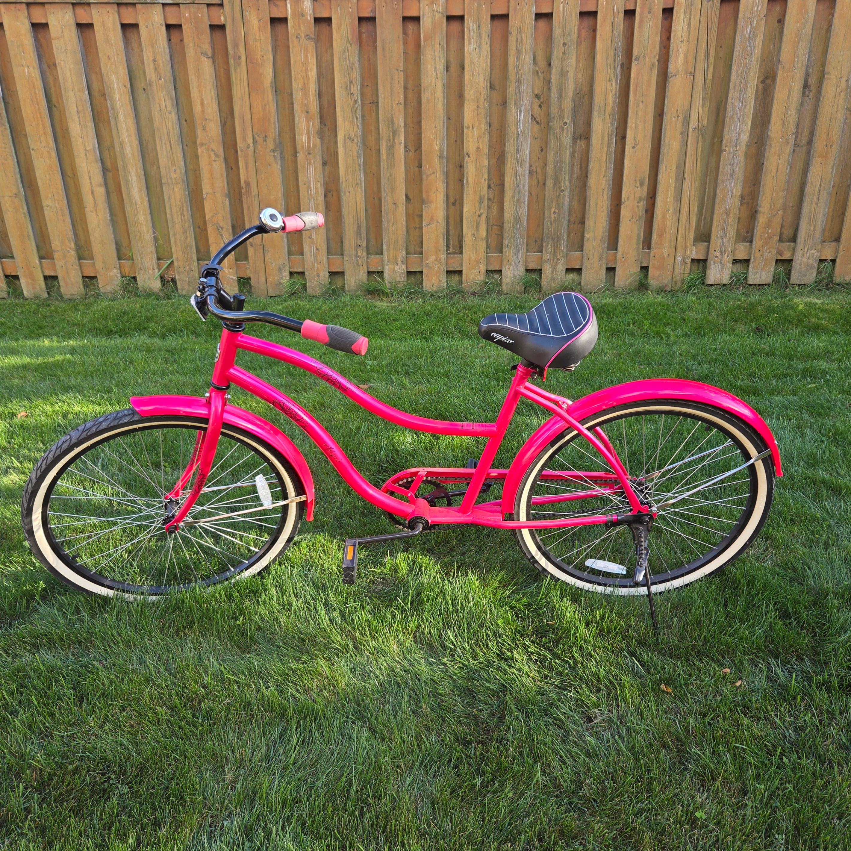 Capix Aplayado 26” Women’s Cruiser Bike - Pre-Loved! ✨