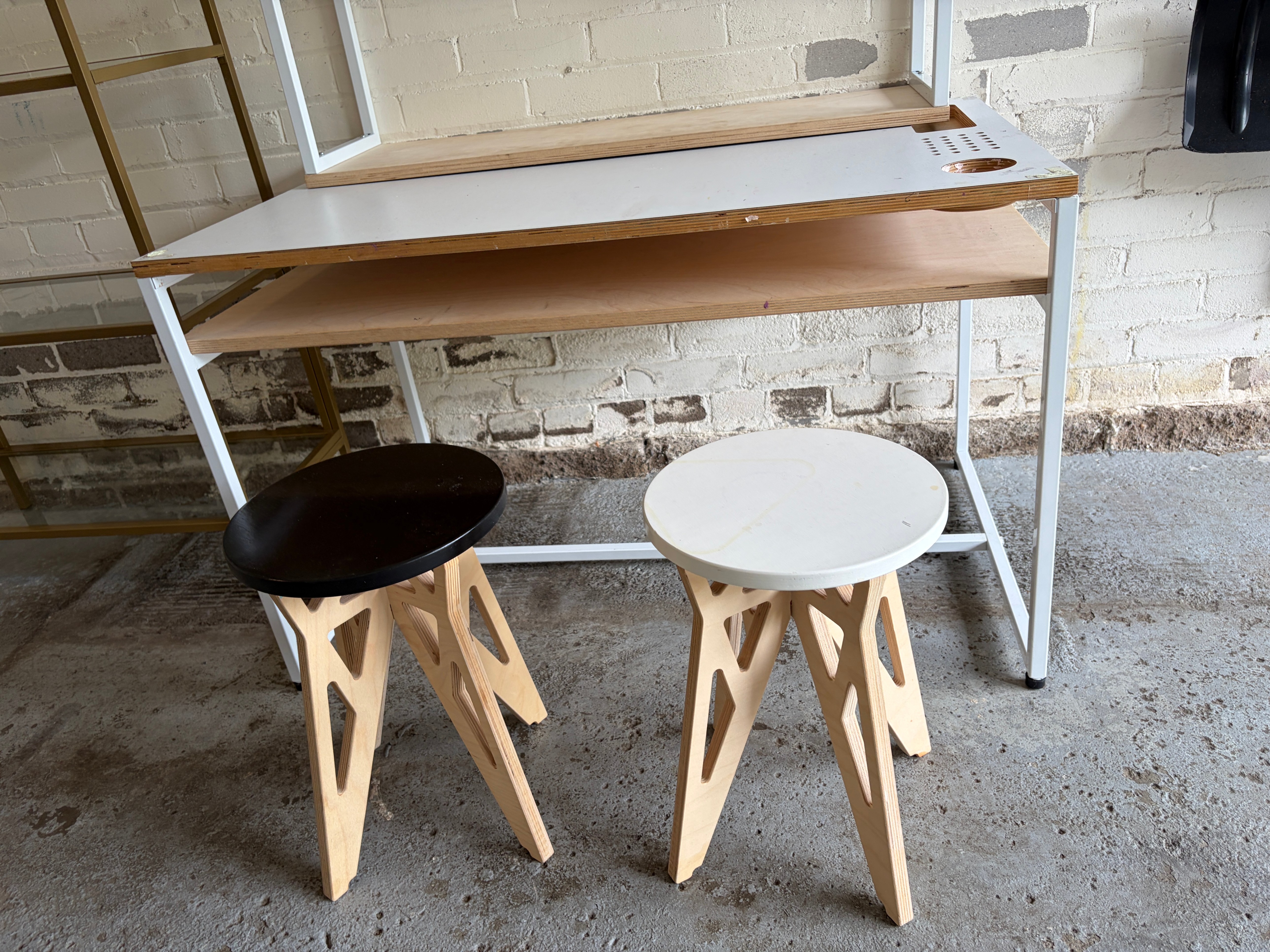 Matching Pair of Handmade Plywood Stools, Black and White - photo 5