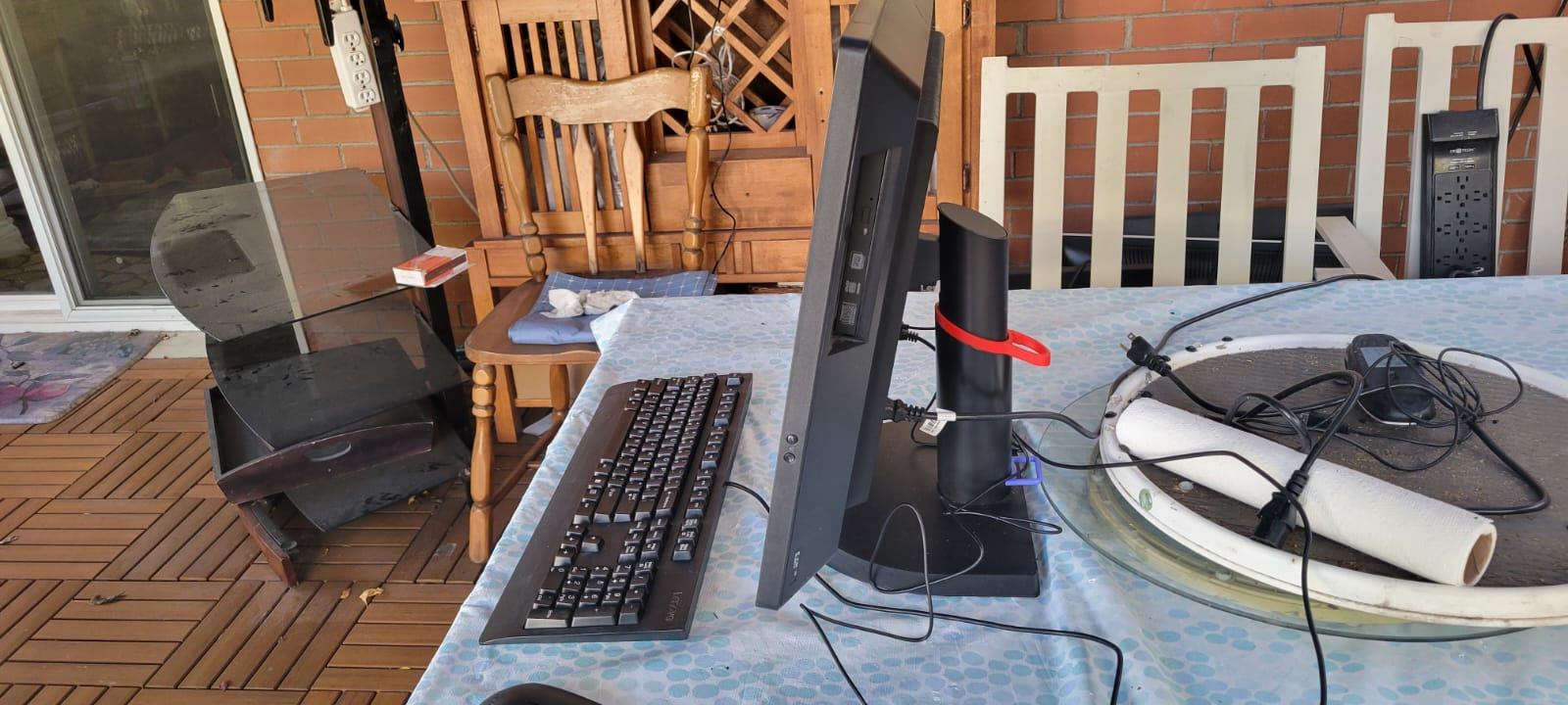 24" Lenovo i7 All-In-One AIO | Windows 11 Pro | SSD | 8GB RAM - photo 3