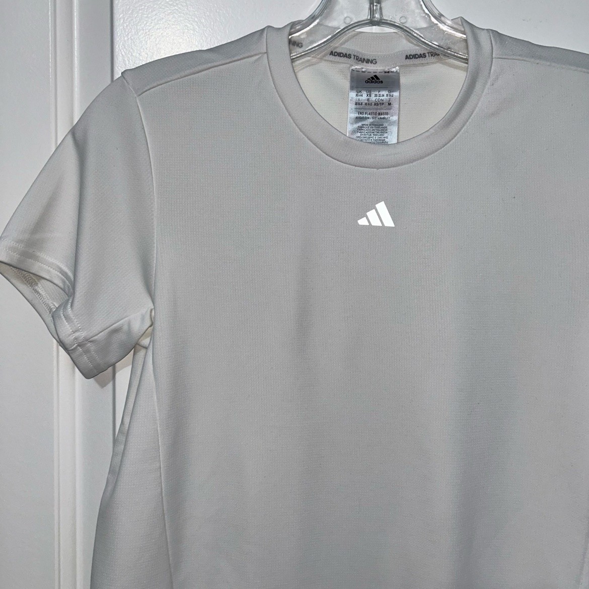 Adidas Training White Short-Sleeve Tee – XS, Like New - photo 3