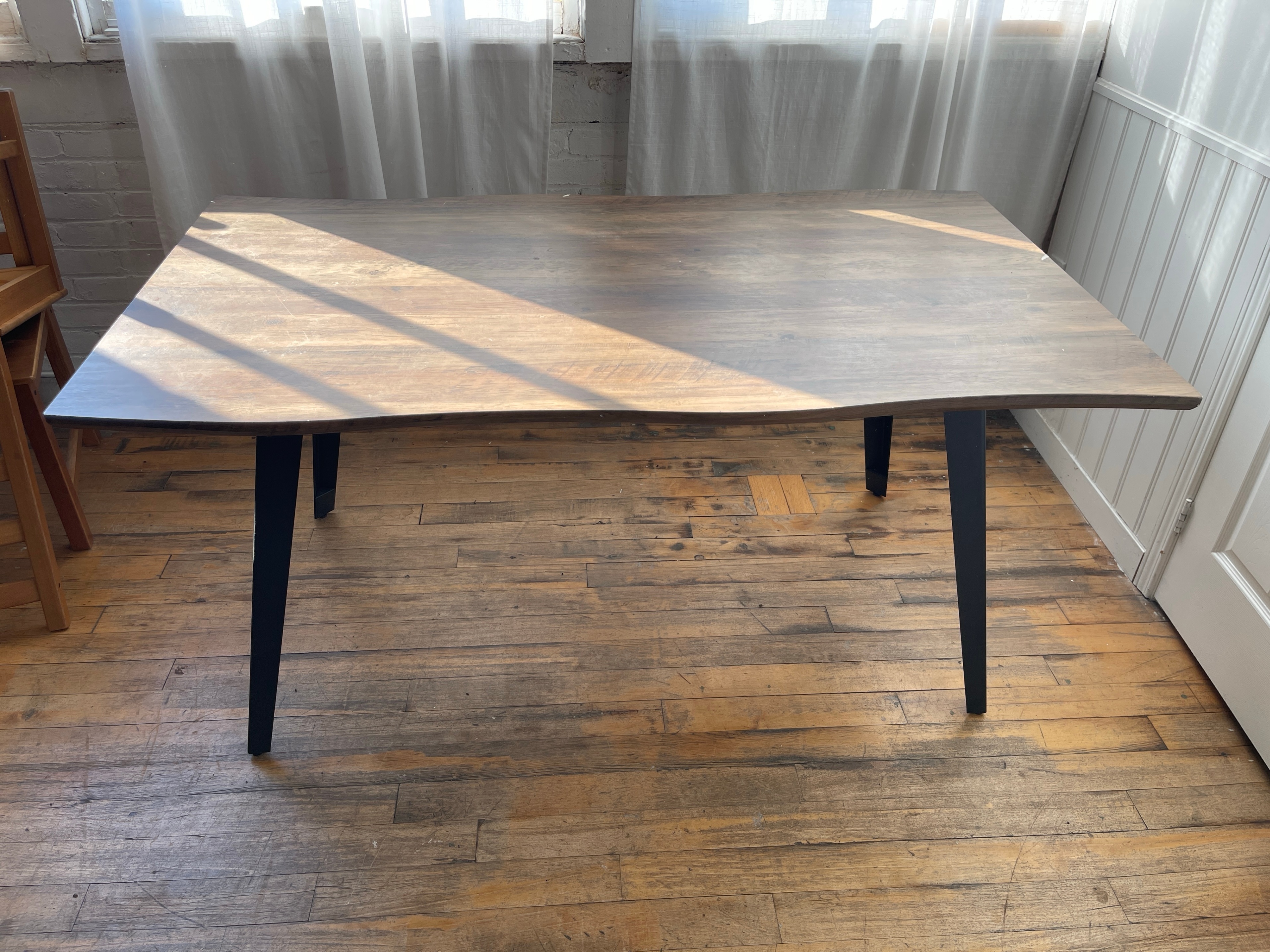 Structube "Jerry" Dining Table