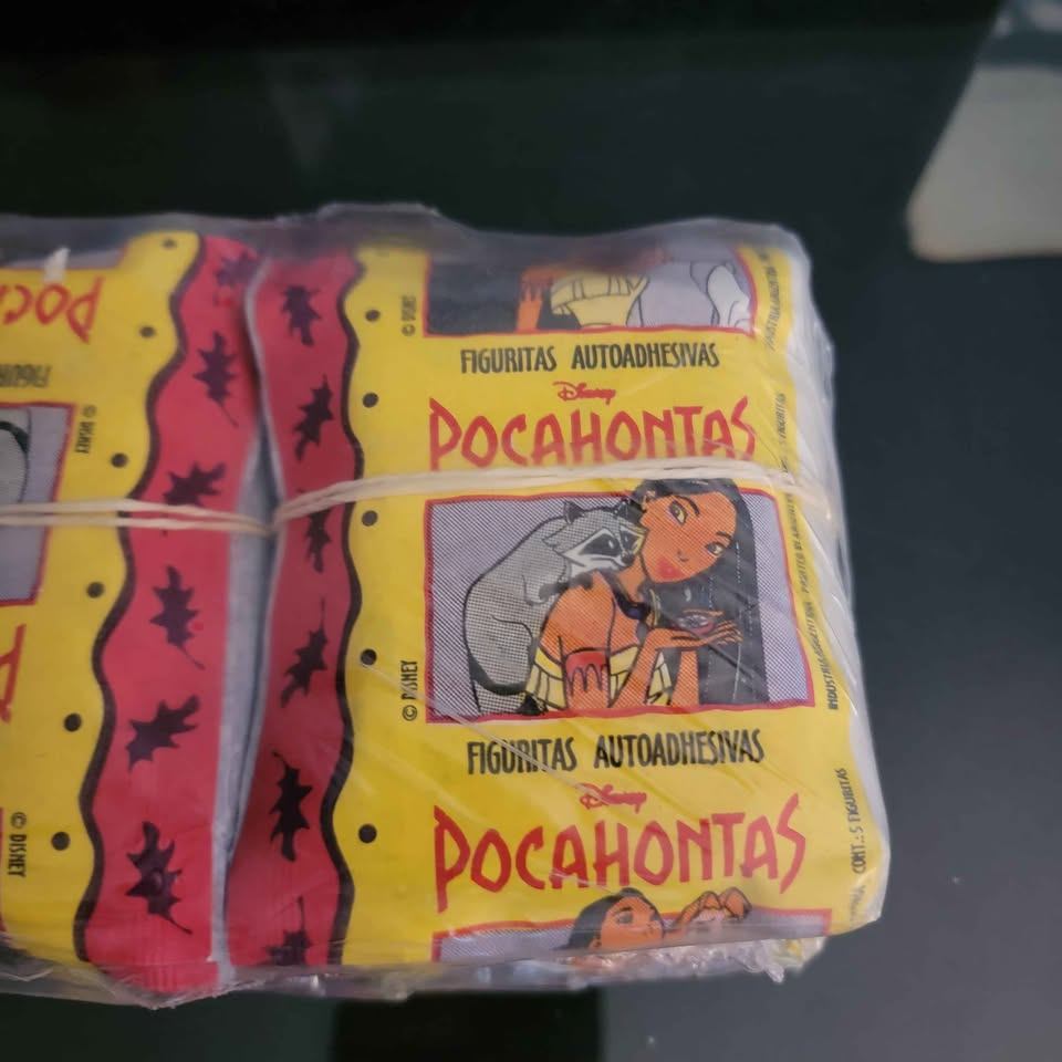 vintage 100 packs 1995 Disney Pocahontas album sticker packs - photo 3