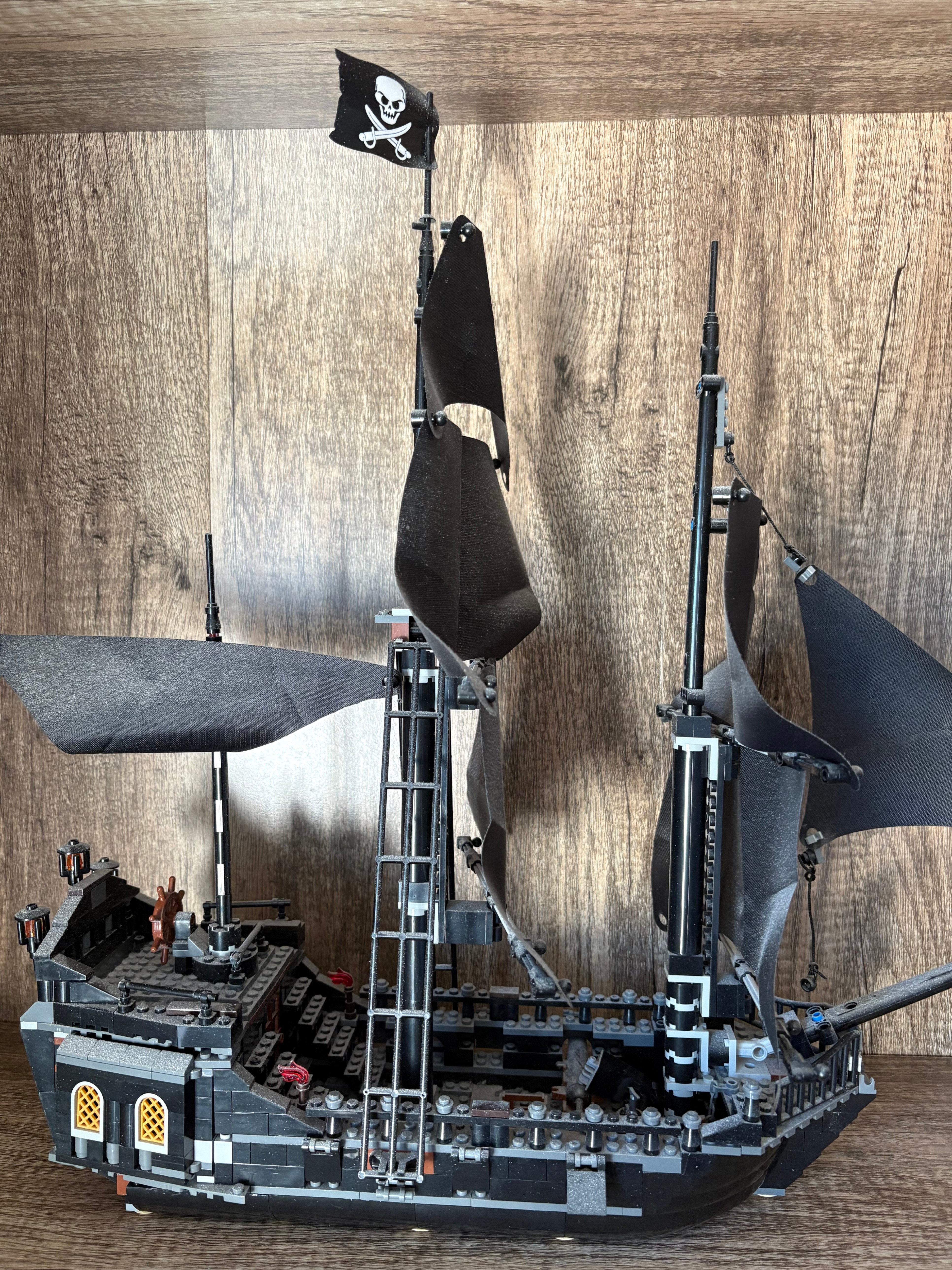 LEGO Pirates of the Caribbean Black Pearl Set