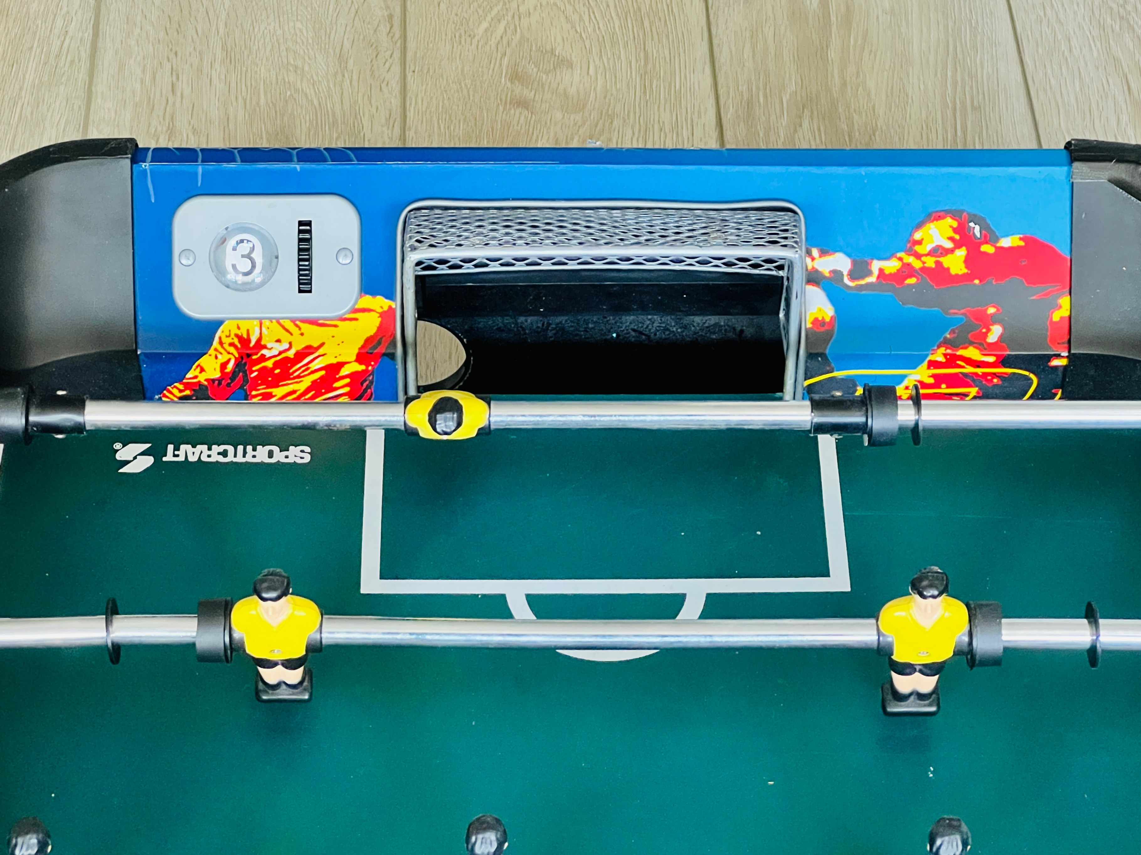 Tabletop foosball / soccer game 4ft x 2ft - photo 5