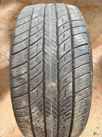 1 x single 235/40/19 Uniroyal Tiger Paw Touring A/S with 80%