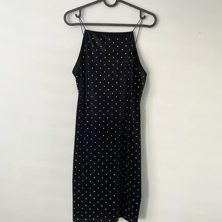 H&M Black Velvet Mini Dress – New, Size M - photo 3