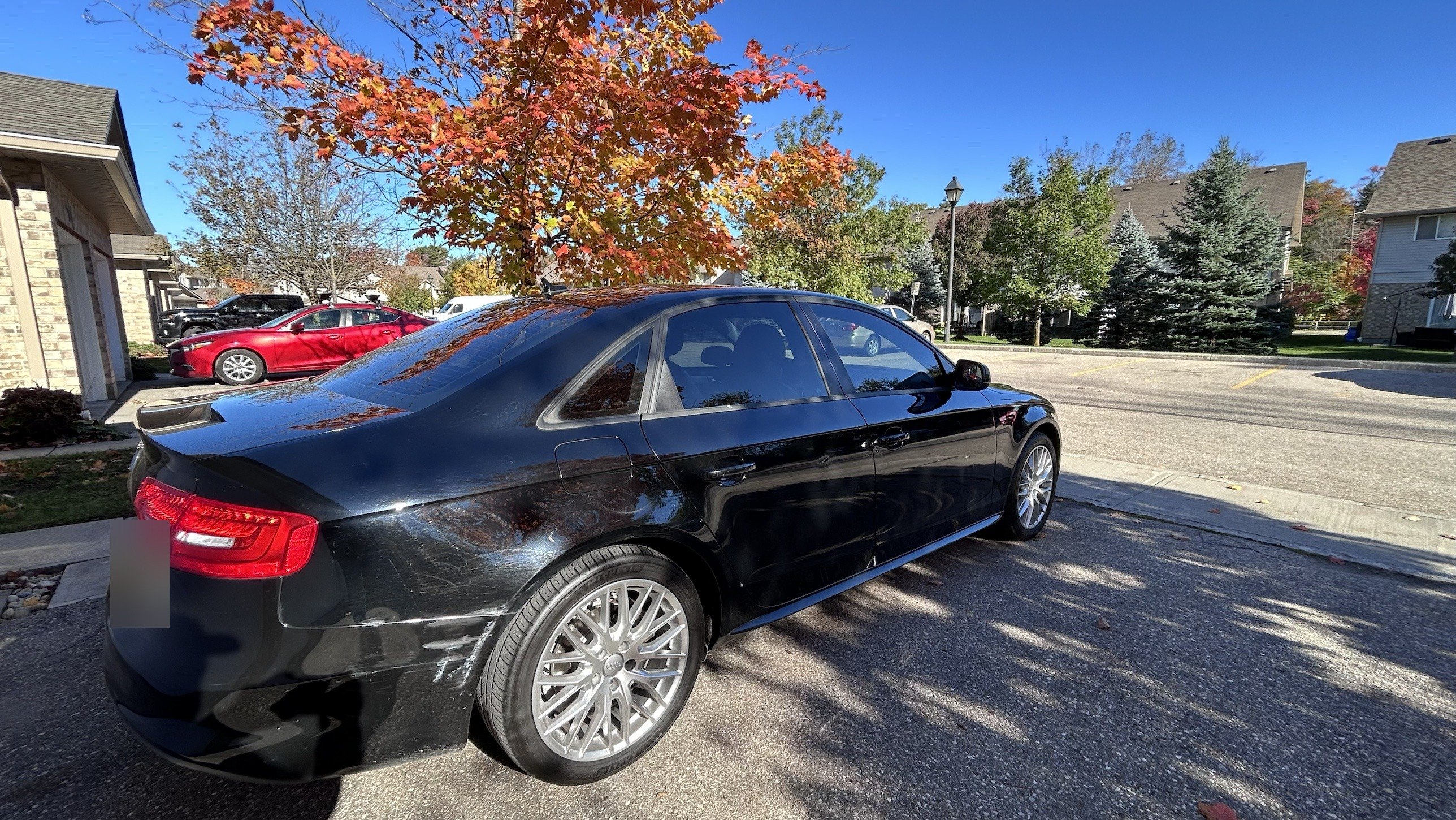 Black Audi A4 TFSI Quattro - photo 3