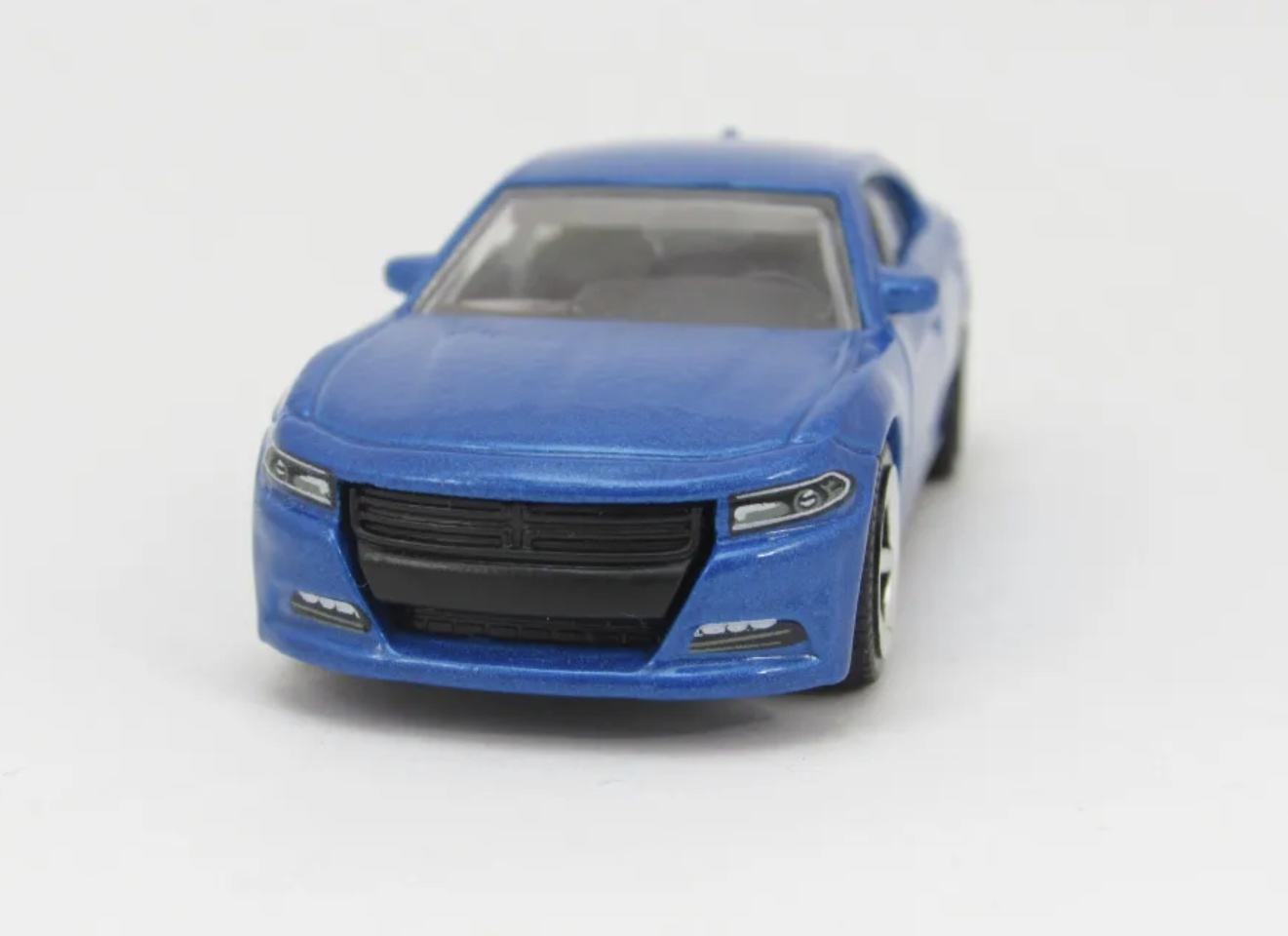 Matchbox 2018 Dodge Charger Blue GKK60 15/100 - photo 2