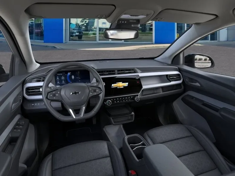 2027 Chevrolet Bolt LT - photo 5