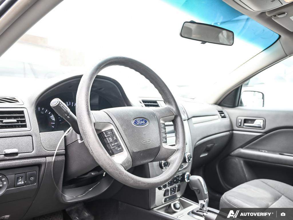 2011 Ford Fusion - photo 2
