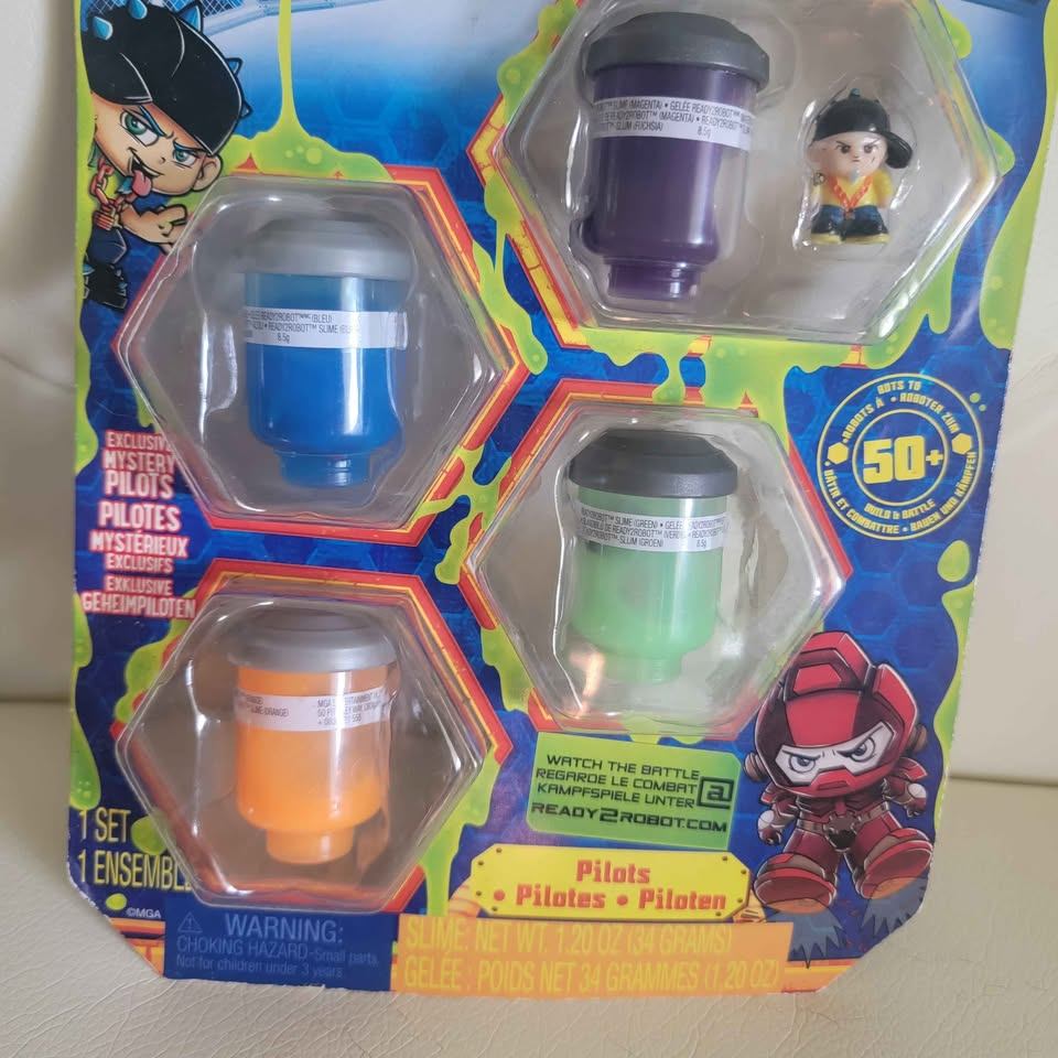 Ready 2 Robot Series 1 Pilots Pack sealed - photo 5