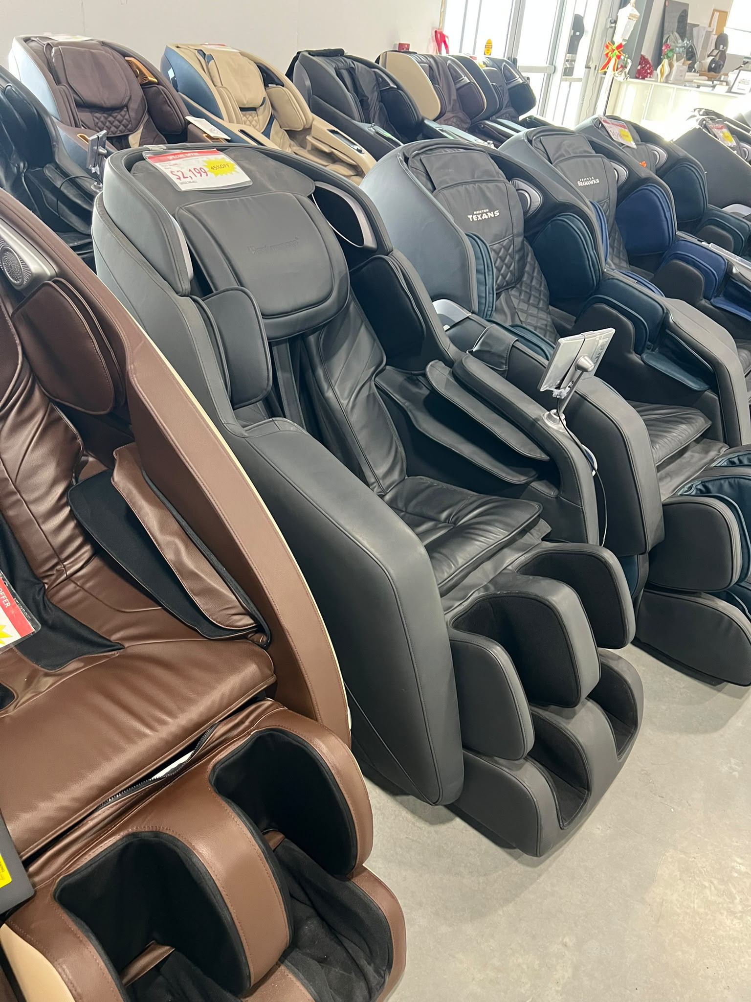 2D Full Body Massage Chair $2199 💆 Brand New