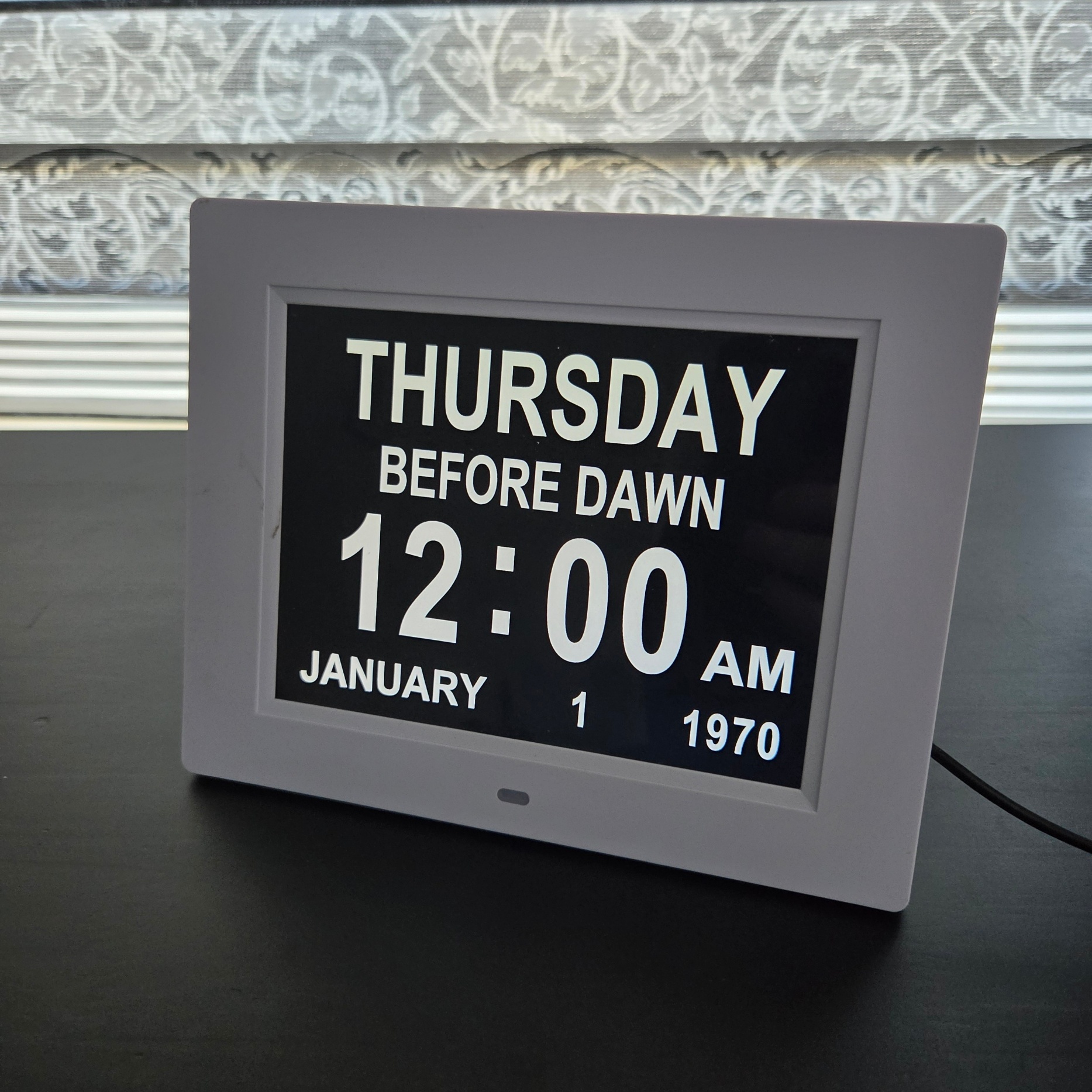 Aowasi  Digital Day Calendar Clock