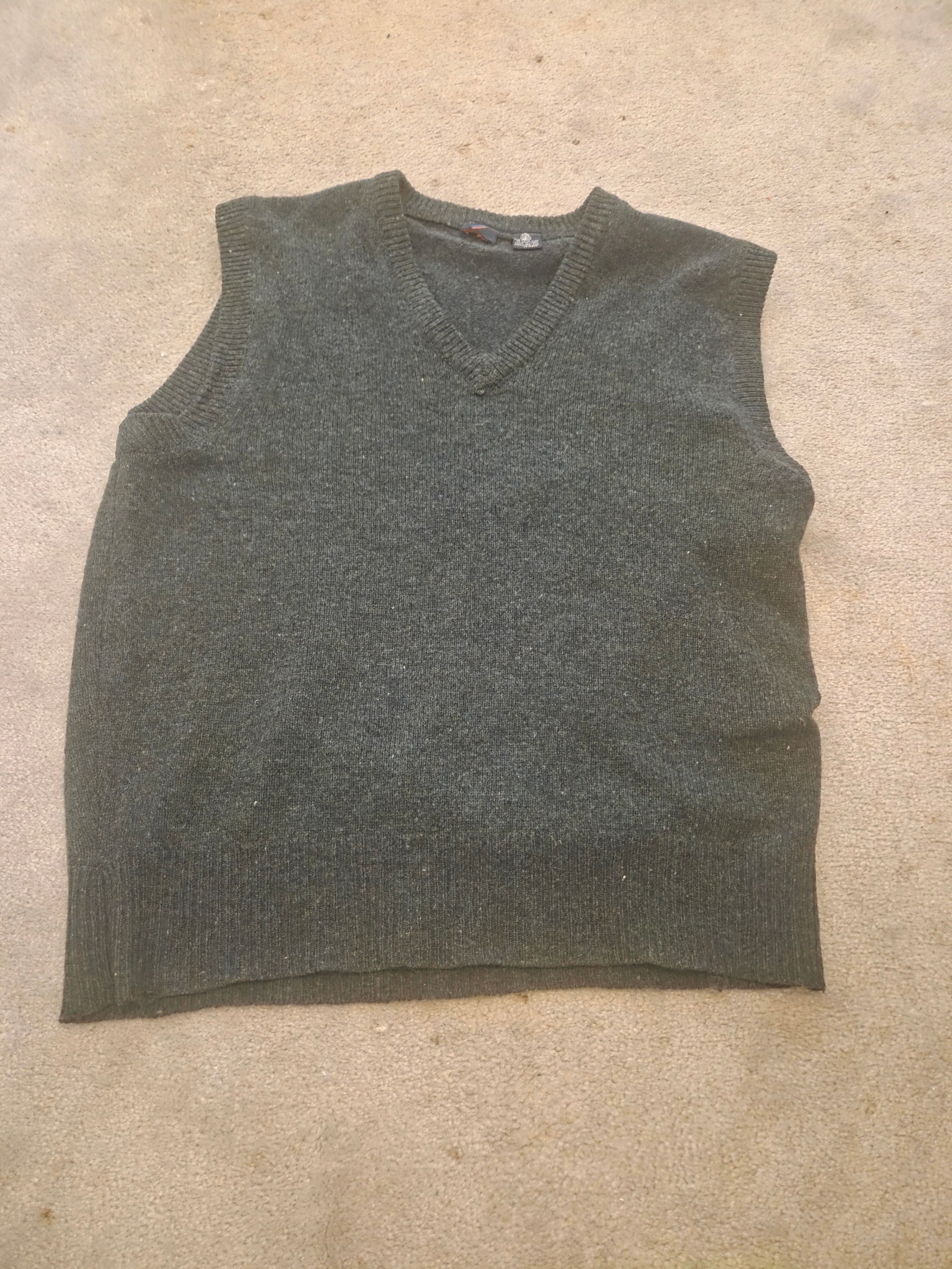 Vintage 100% Pure Virgin Wool V-Neck Sweater Vest, Mens/Unisex