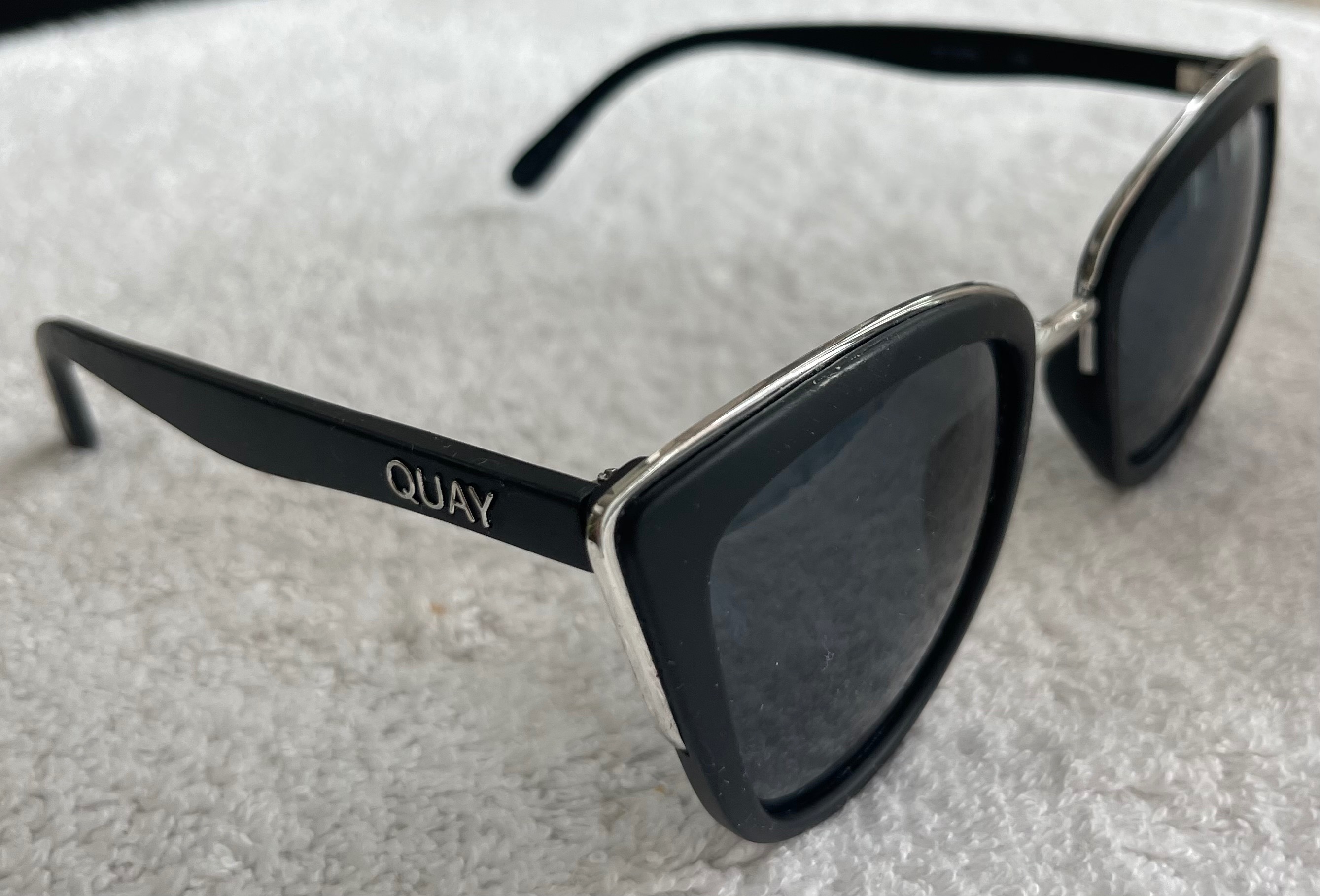 Quay Australia "My Girl" Black & Silver Sunglasses Frame - photo 2