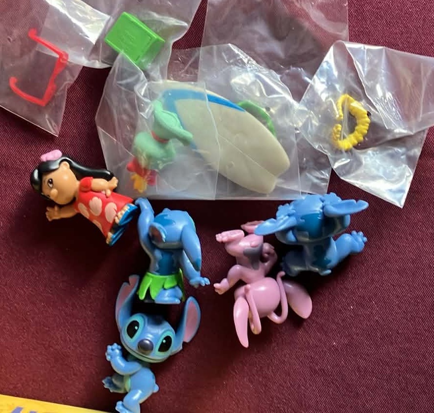 Just Play Disney Stitch Collectible Figure Set with Accessories - photo 2