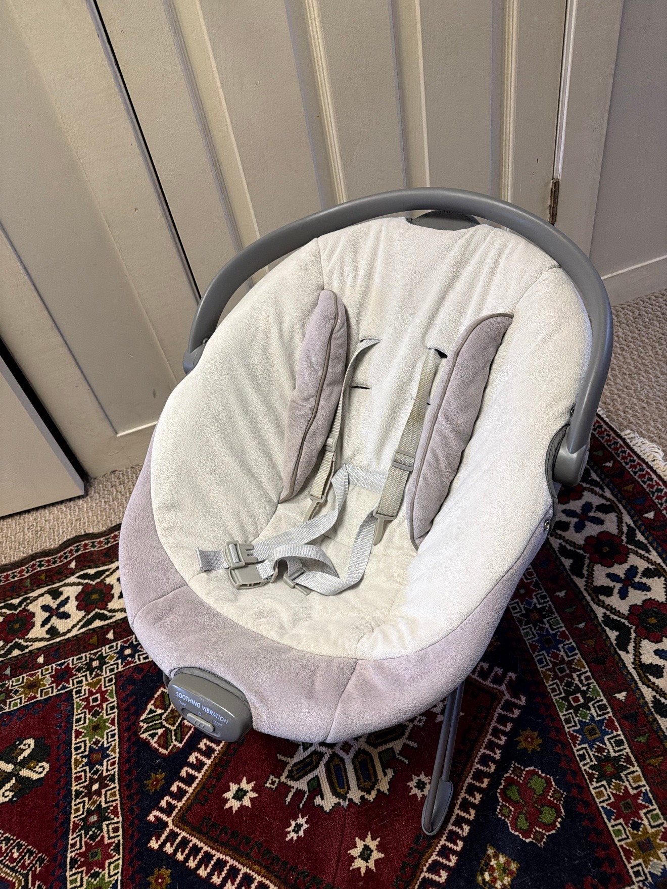 Baby Bouncer Seat with Soothing Vibration - photo 2