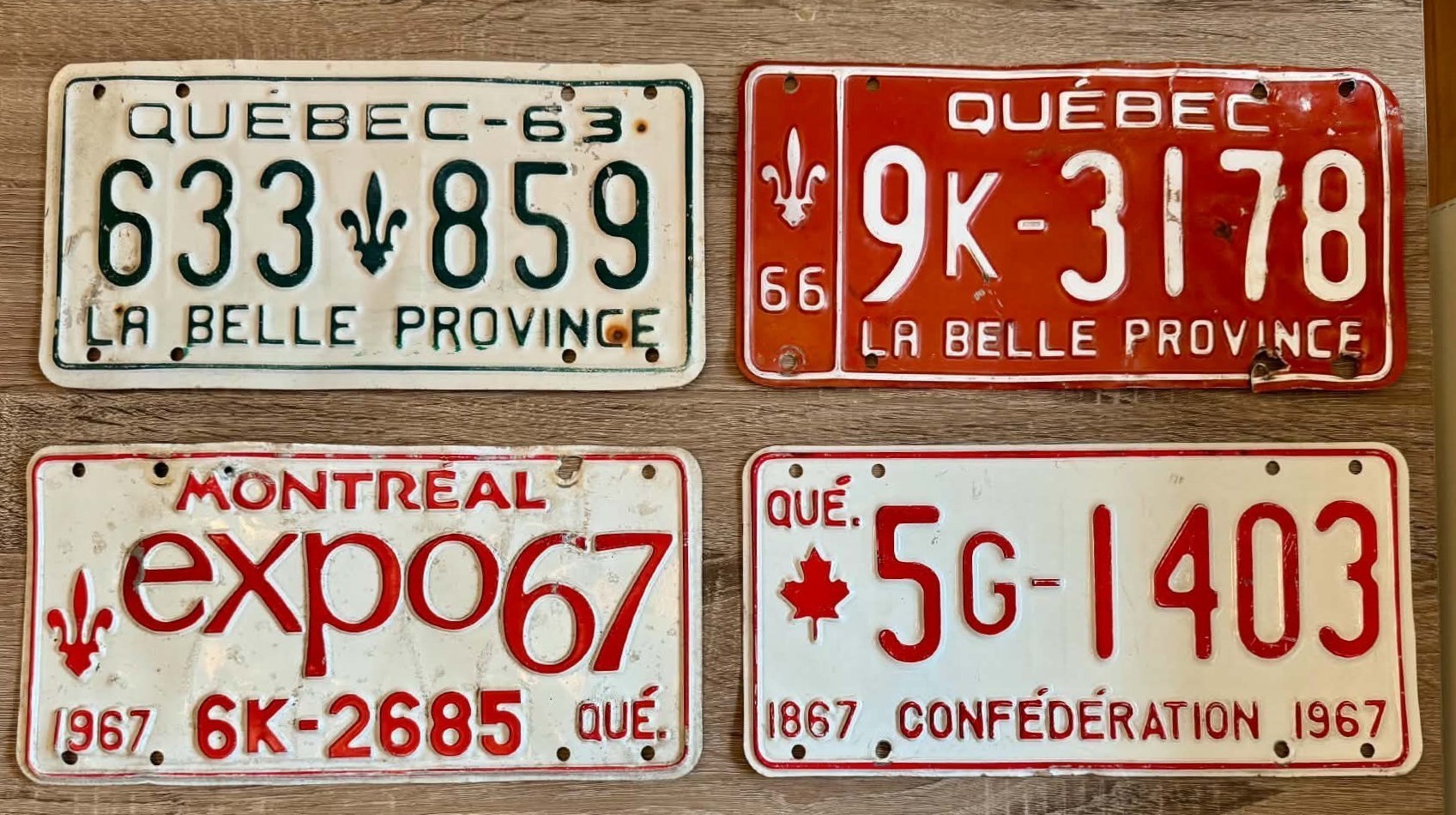 Old License Plates / Vieilles Plaques d'autos
