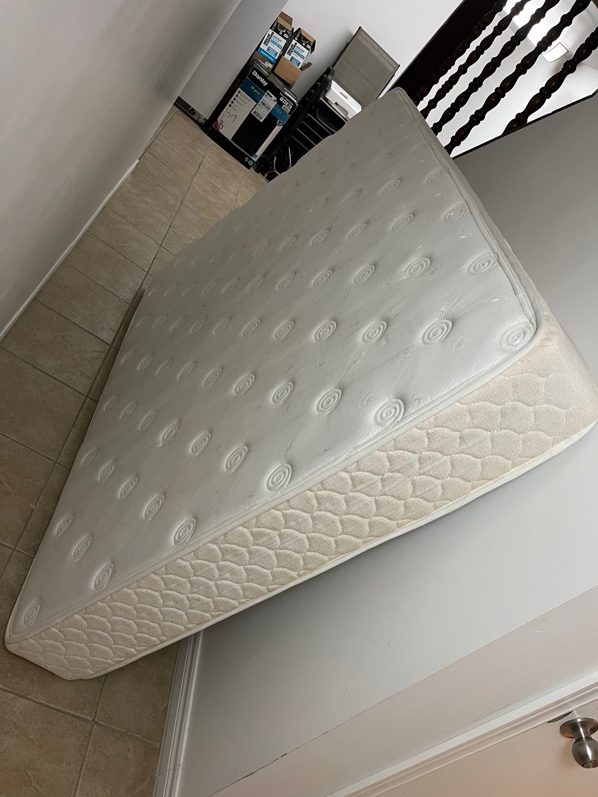 Full Size Mattress – Innerspring, Removable & Washable Cover - photo 3
