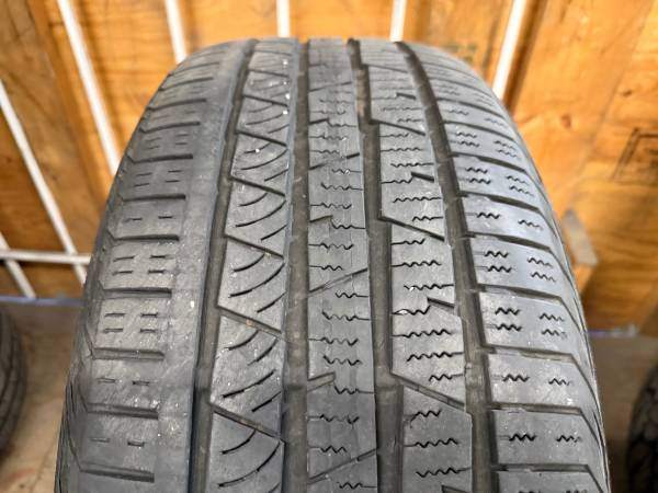 PAIR of 245/60/18 Continental cross contact LX Sport with 60% - photo 3