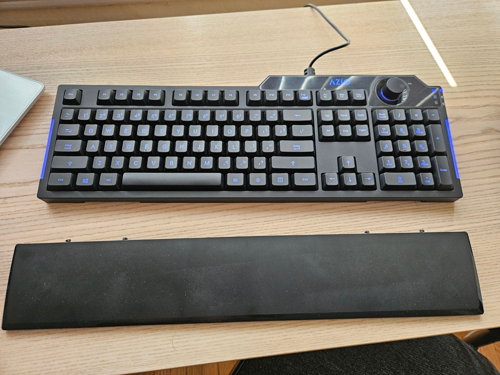 Azio L70 Gaming Keyboard - photo 2