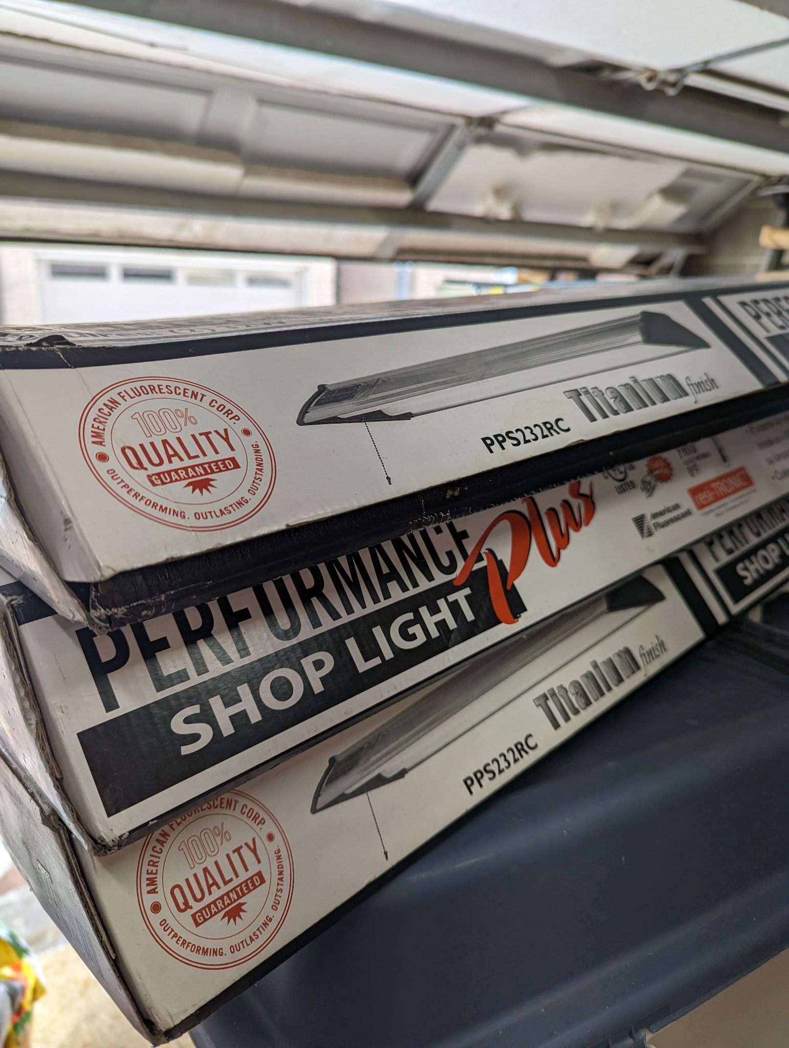 3 New American Fluorescent 4ft Shop Lights w/ Bulbs — Bundle - photo 3